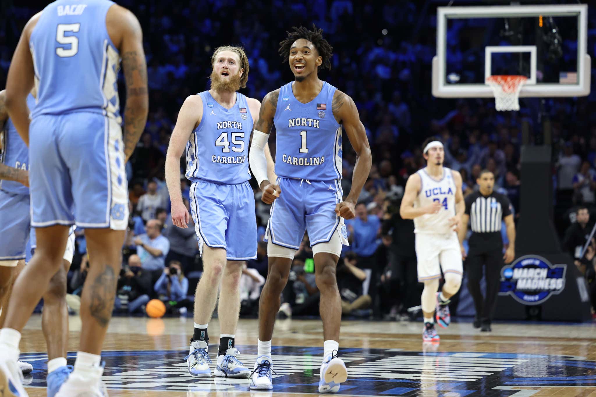 Every Single Damn Thing You Need To Know About Sunday's Elite Eight Games