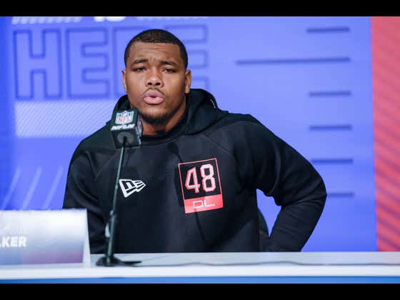 Jaguars Draft Travon Walker 1st Overall Even Though He Might Be The 6th-Best Player From His Own College Defense