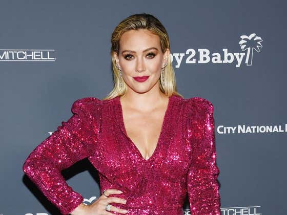 Women's Health Magazine Just Dropped A Bunch Of Nude Photos Of Hilary Duff To Promote Their Upcoming Issue On "Body Reflections"