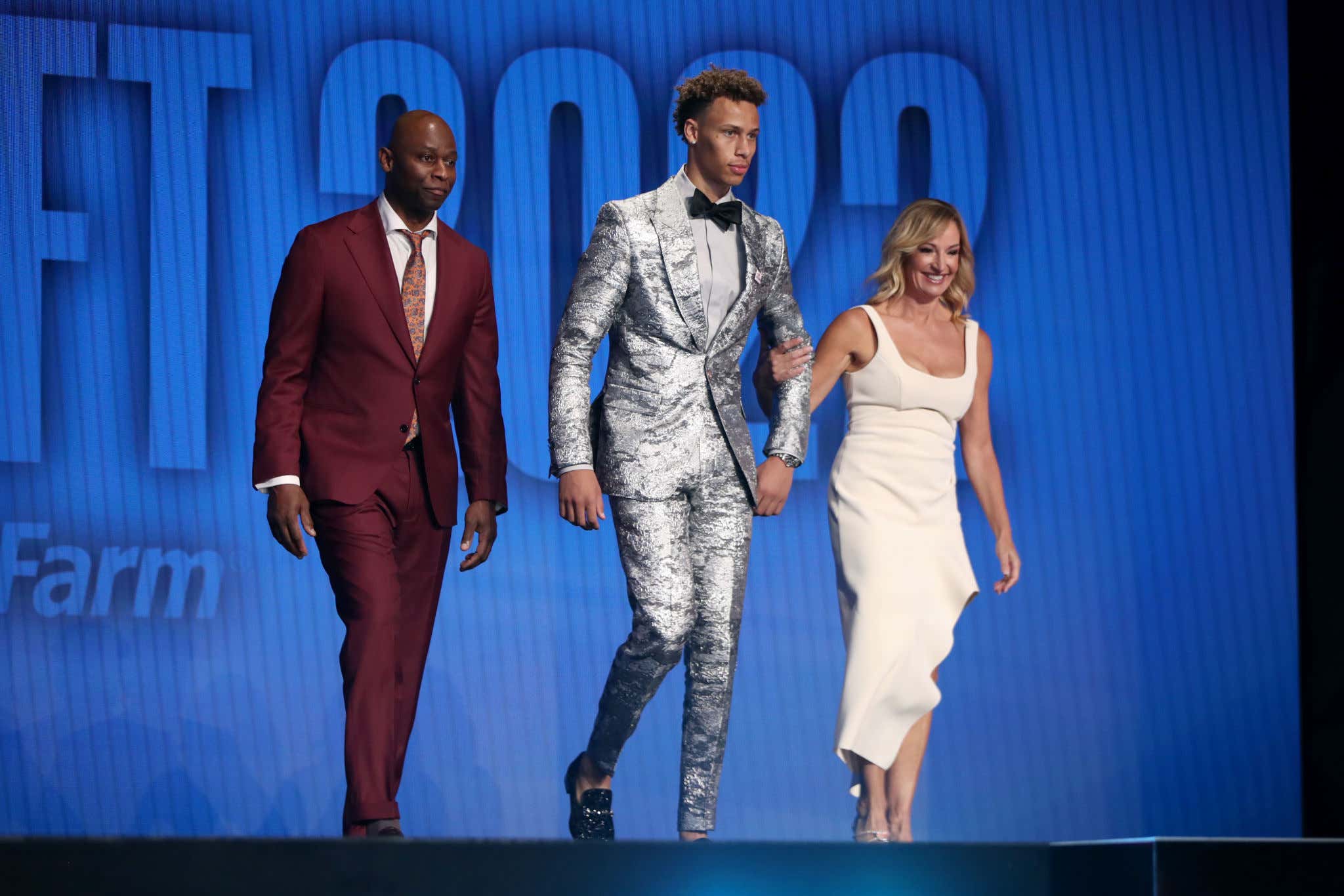 Dyson Daniels Clearly Got His Defensive Talent From His Mom, Who Is Stunned Her White Dress Caused 'Mayhem' On Draft Night