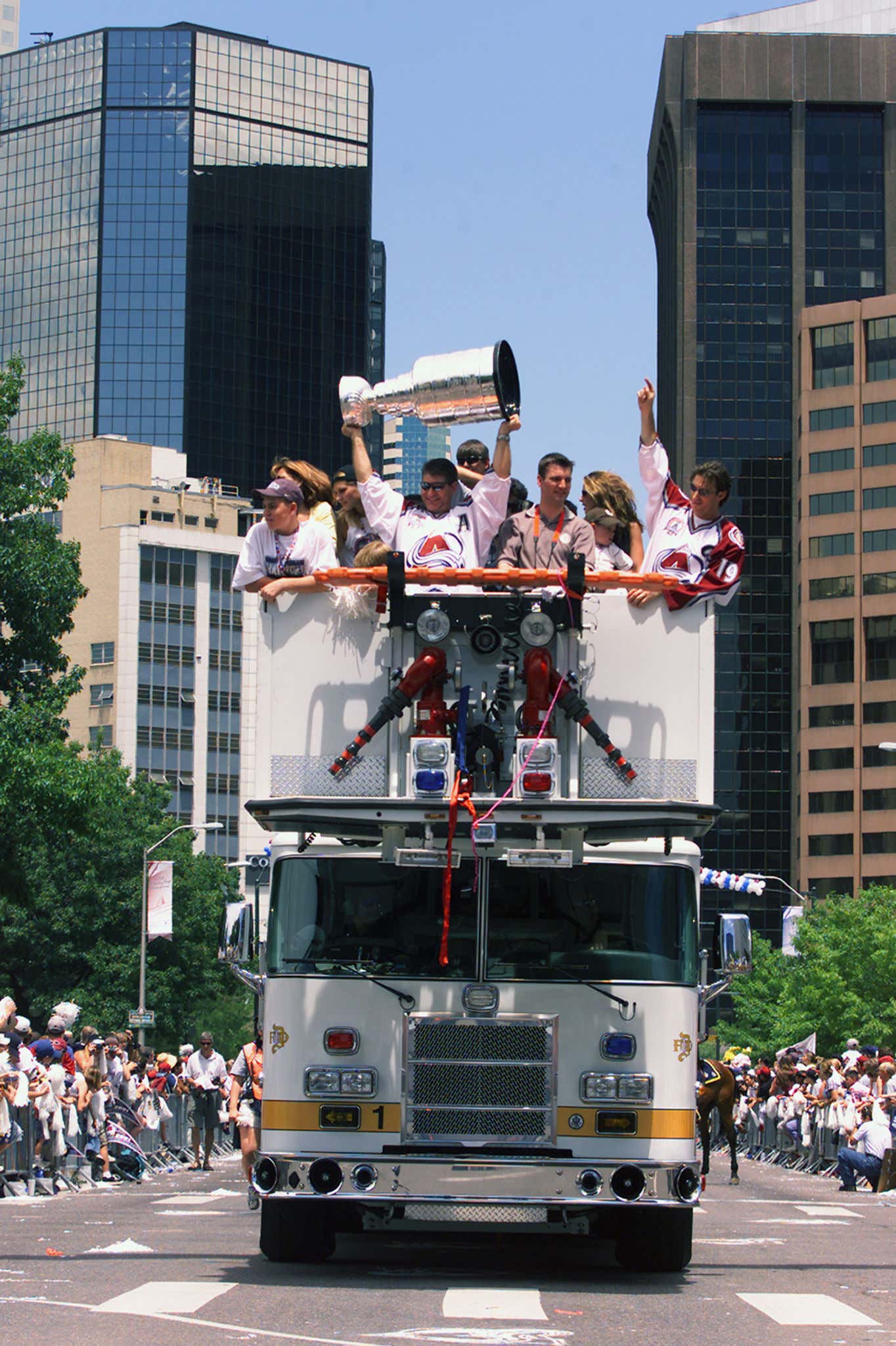 Nazem Kadri Keeps The Troll Tour Rolling, Shows Up To Avs Cup Parade In A "Too Many Men" Shirt
