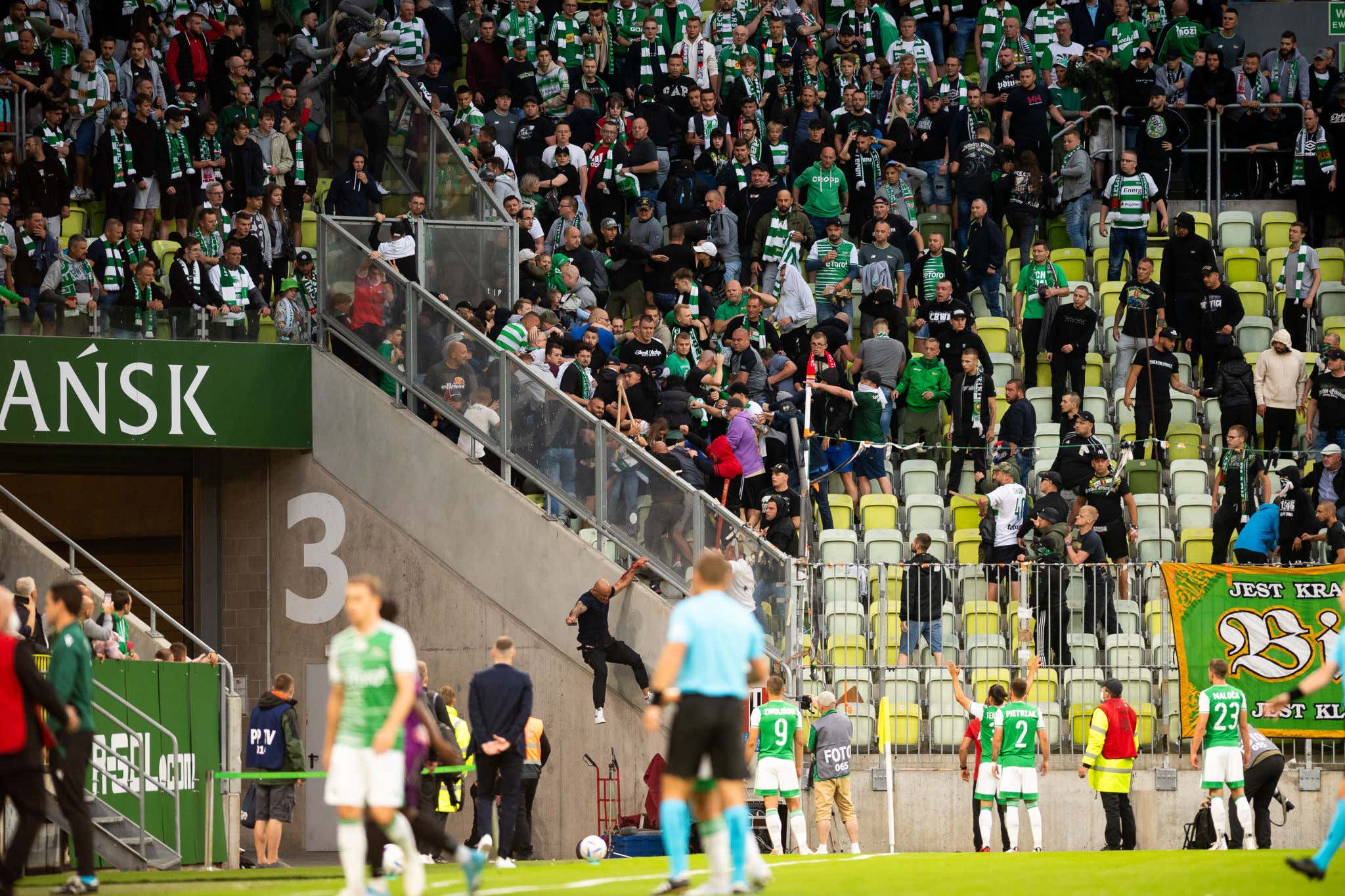 A Soccer Match In Poland Was Suspended Just 7 Minutes After Starting Because Hooligans Couldn't Stop Brawling With Their Own Fans In The Stands