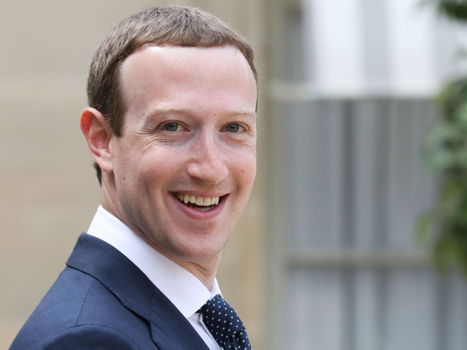 Zuckerberg Has Hired Ex-CIA Agents To Determine Facebook's New "Misinformation Policy".