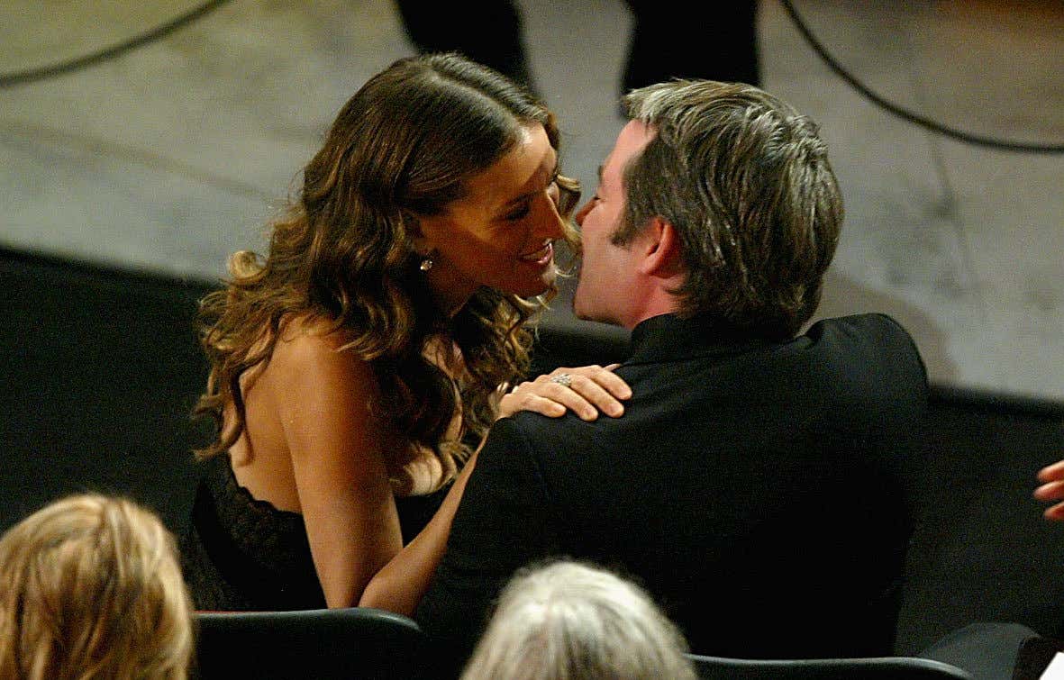 What Would Carrie Bradshaw Do If She Had An OnlyFans?