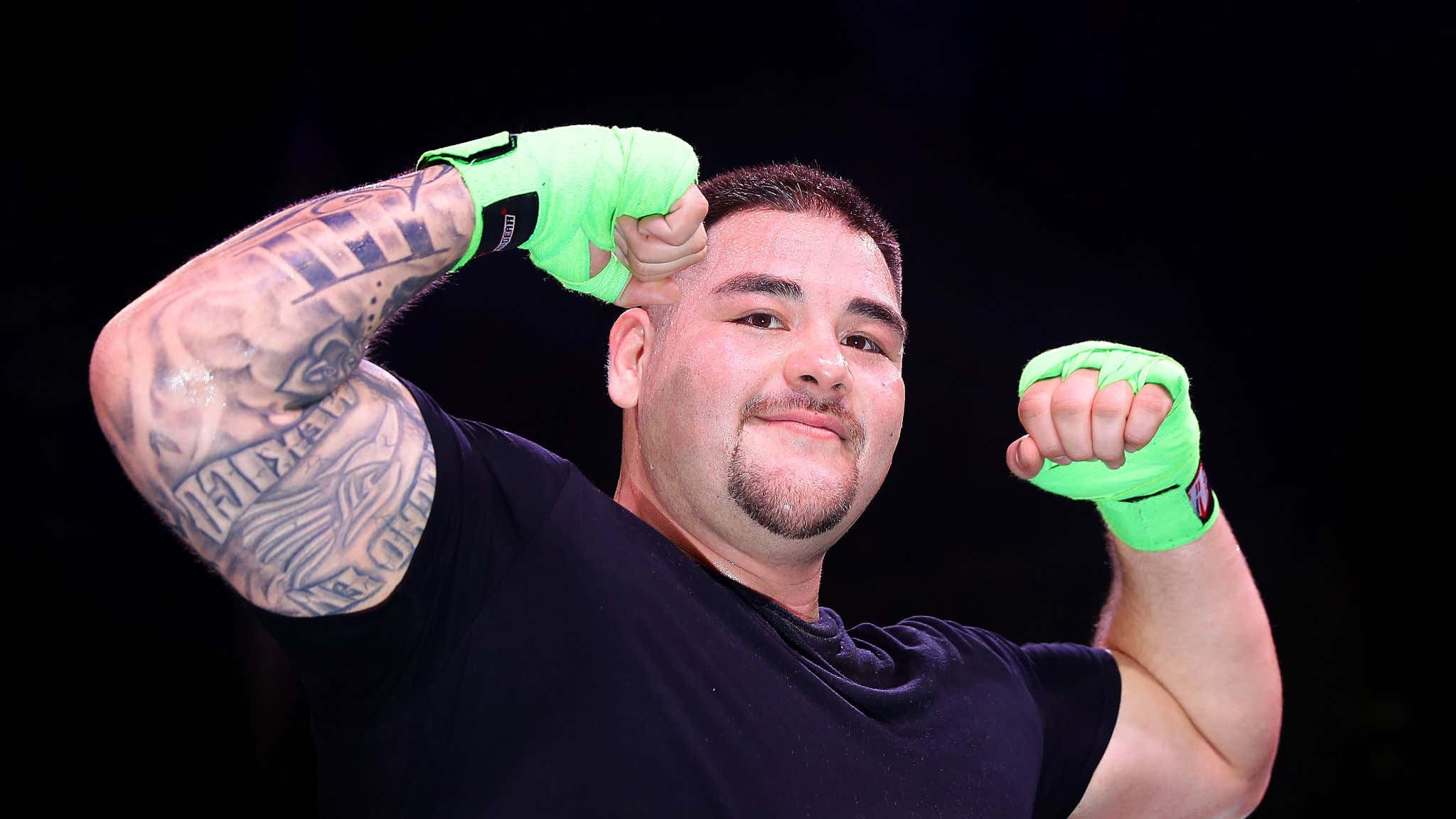 Andy ruiz shape. Энди руис младший боксер. Энди руис младший боксер. Руис фото. Энди руис боксер.