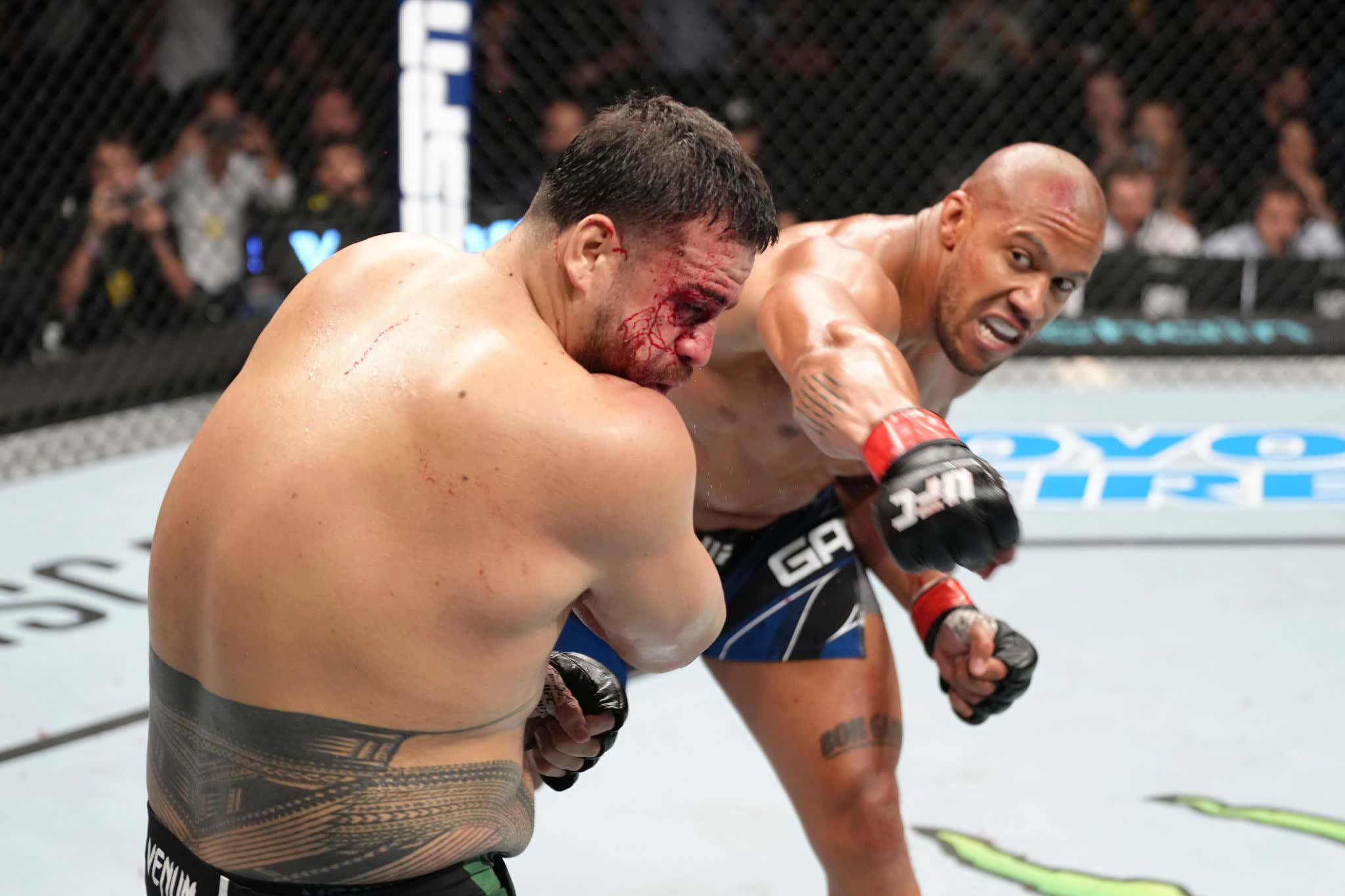 Ciryl Gane KOs Tai Tuivasa In His Home Of Paris, France