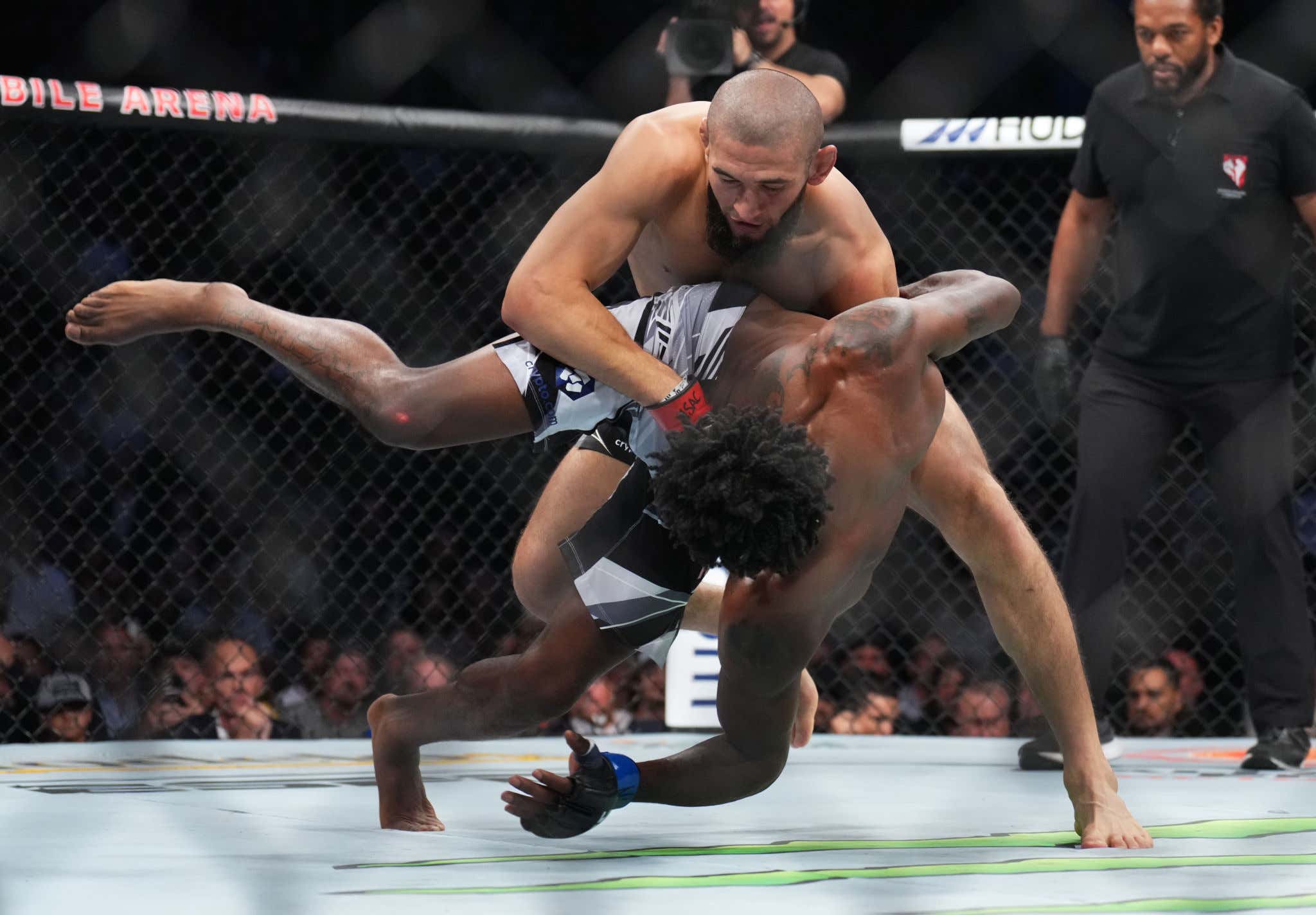 Khamzat Chimaev Runs Right Through Kevin Holland With A Flawless Victory