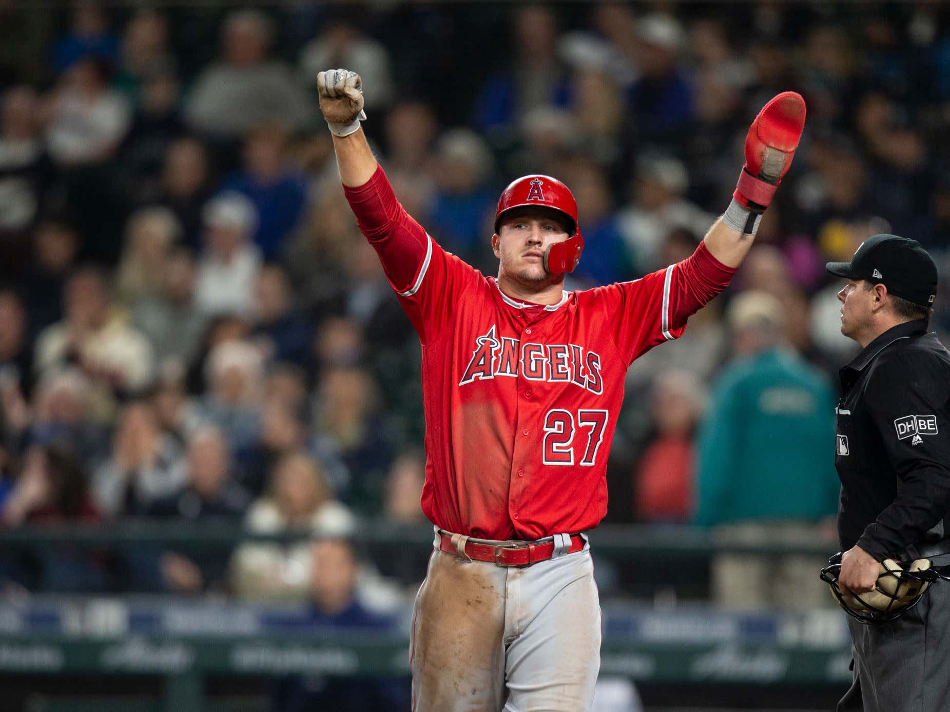 The Greatest Baseball Players Who Spent Their Entire Career With Only