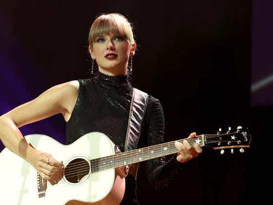 Song Credits Have Been Released For Taylor Swift's "Midnights" Album Which Include Zoe Kravitz As Well As A Ton Of People Who Have Worked With Drake And Kendrick Lamar