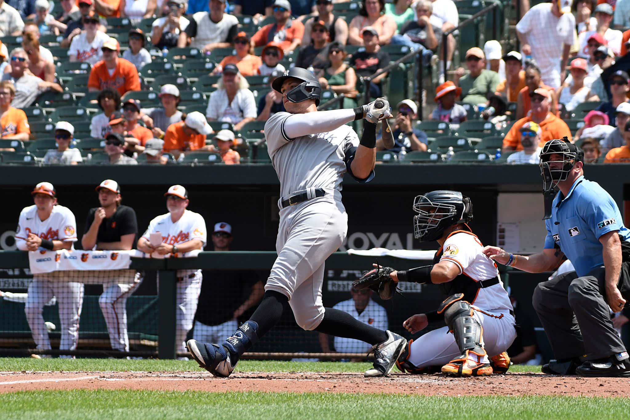 College Football Fans Need to Relax About the Aaron Judge Live Cut-ins