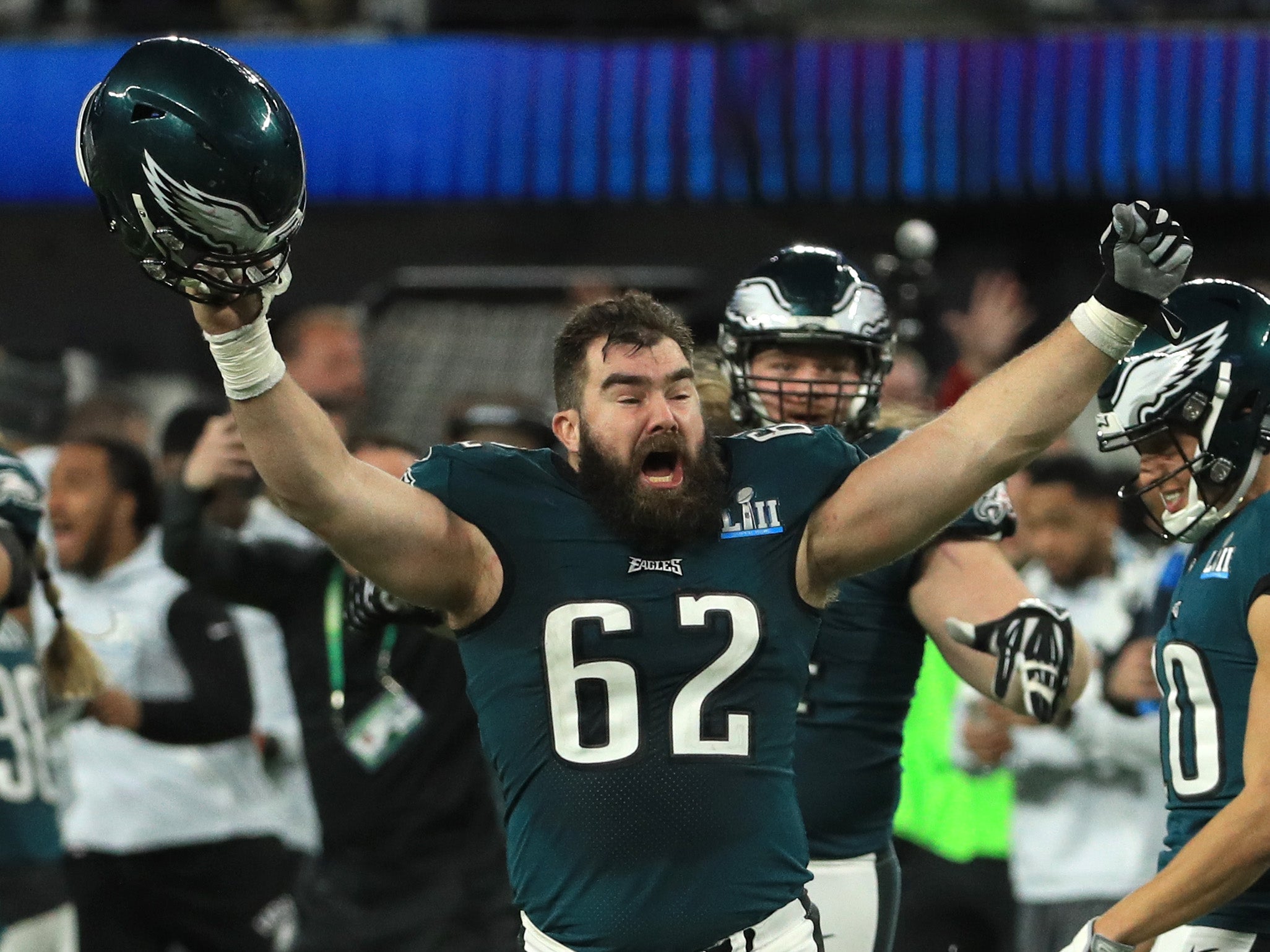 Jason Kelce Said He Wouldn't Put Up With His QB Yelling At Him Like Tom Brady Has Been Doing