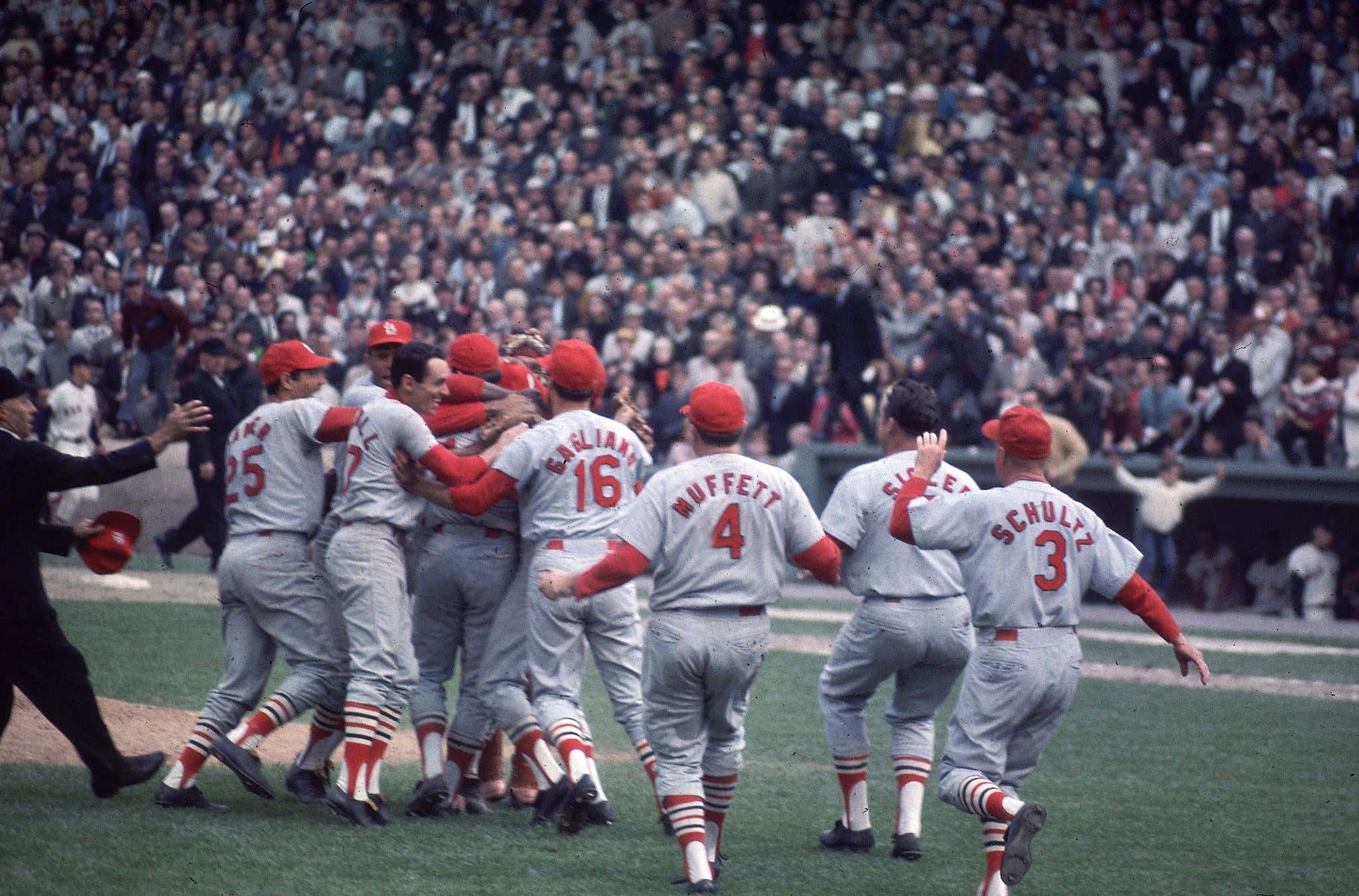 On This Date in Sports October 12, 1967: Bob Gibson Dominates