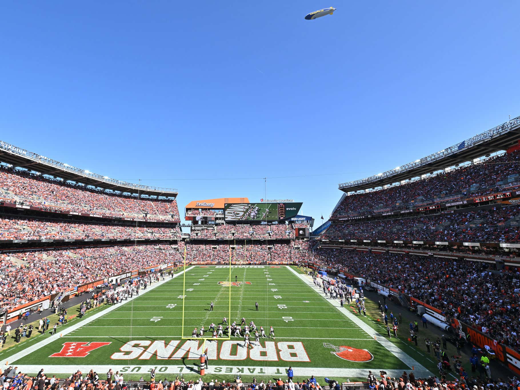 Browns Fans And Patriots Fans Have Joined Forces To Start A “FUCK THE