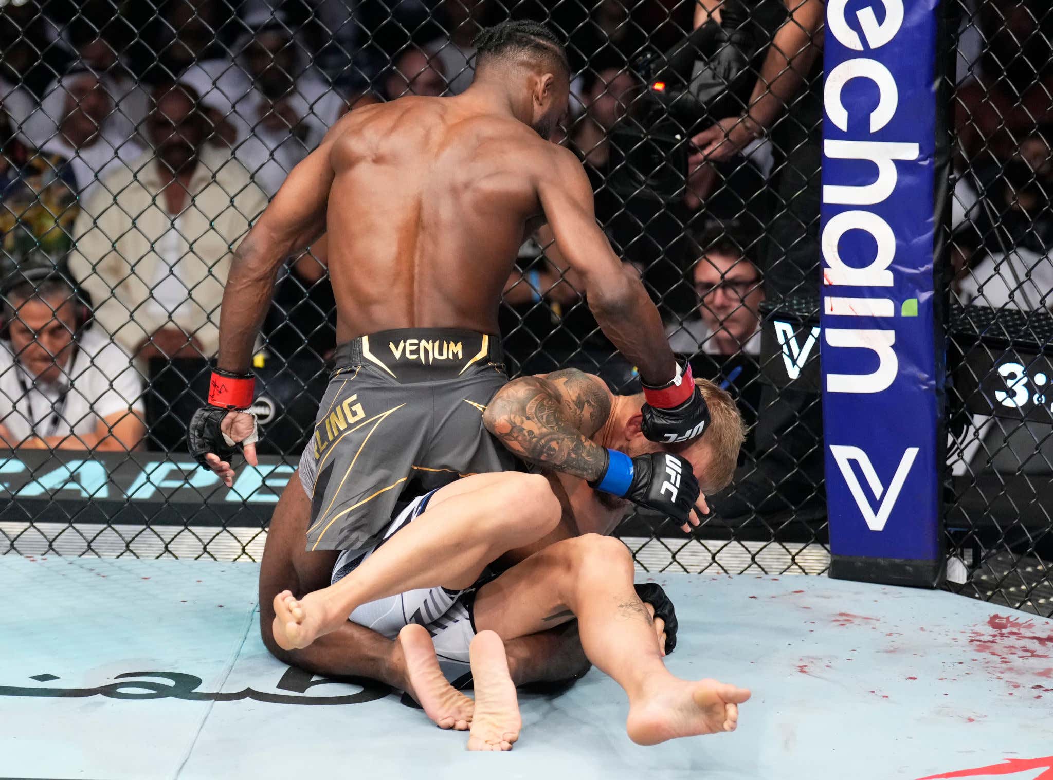 TJ Dillashaw Dislocates His Shoulder Leading To An Easy Aljamain Sterling Victory At UFC 280