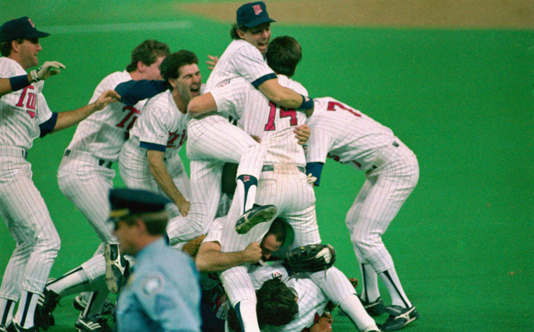 On This Date in Sports October 25, 1987: There's No Place Like Dome