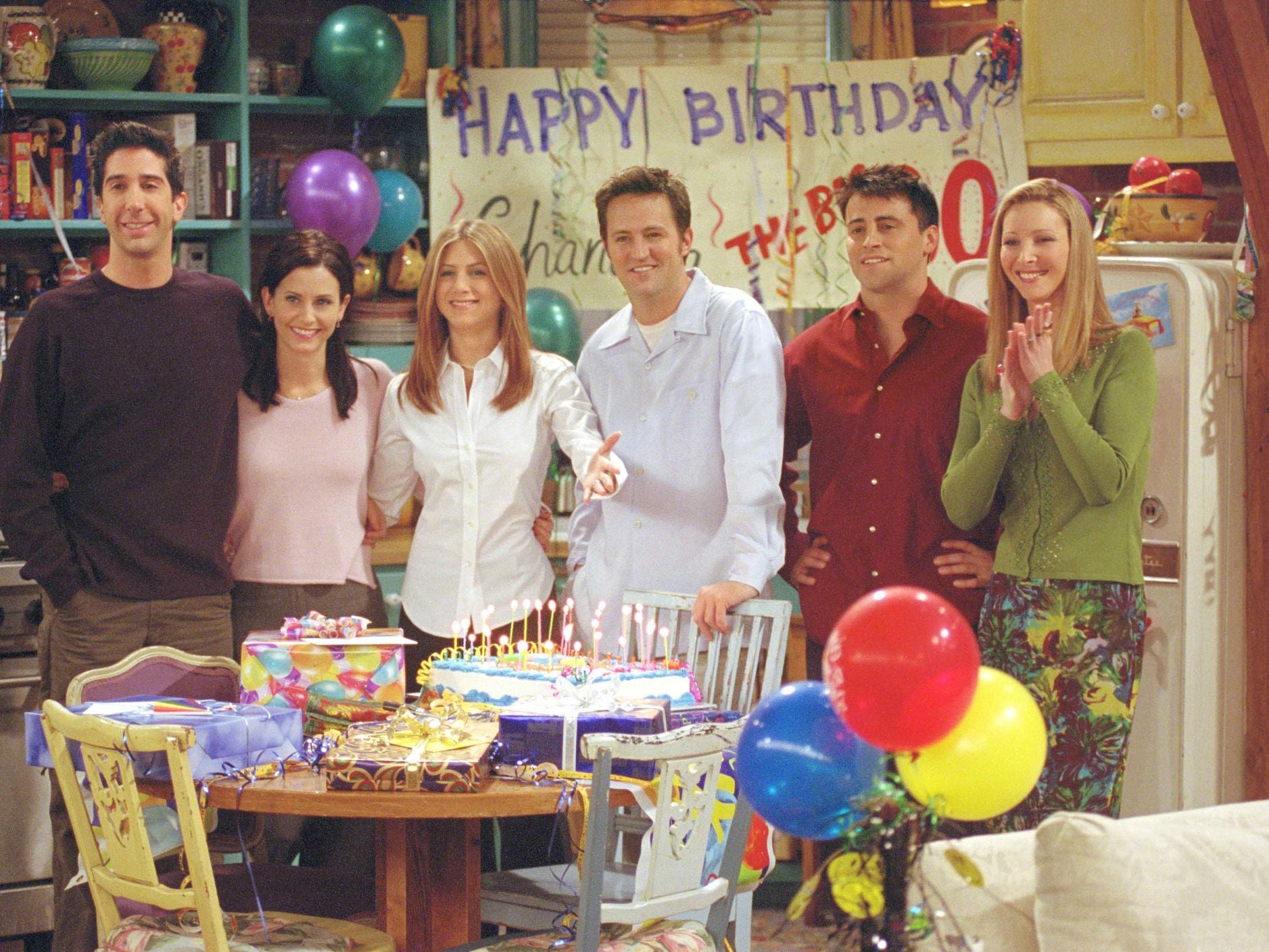 AI Made What The Friends' Families Would Look Like In 2023 & Now I'm Petrified Of AI