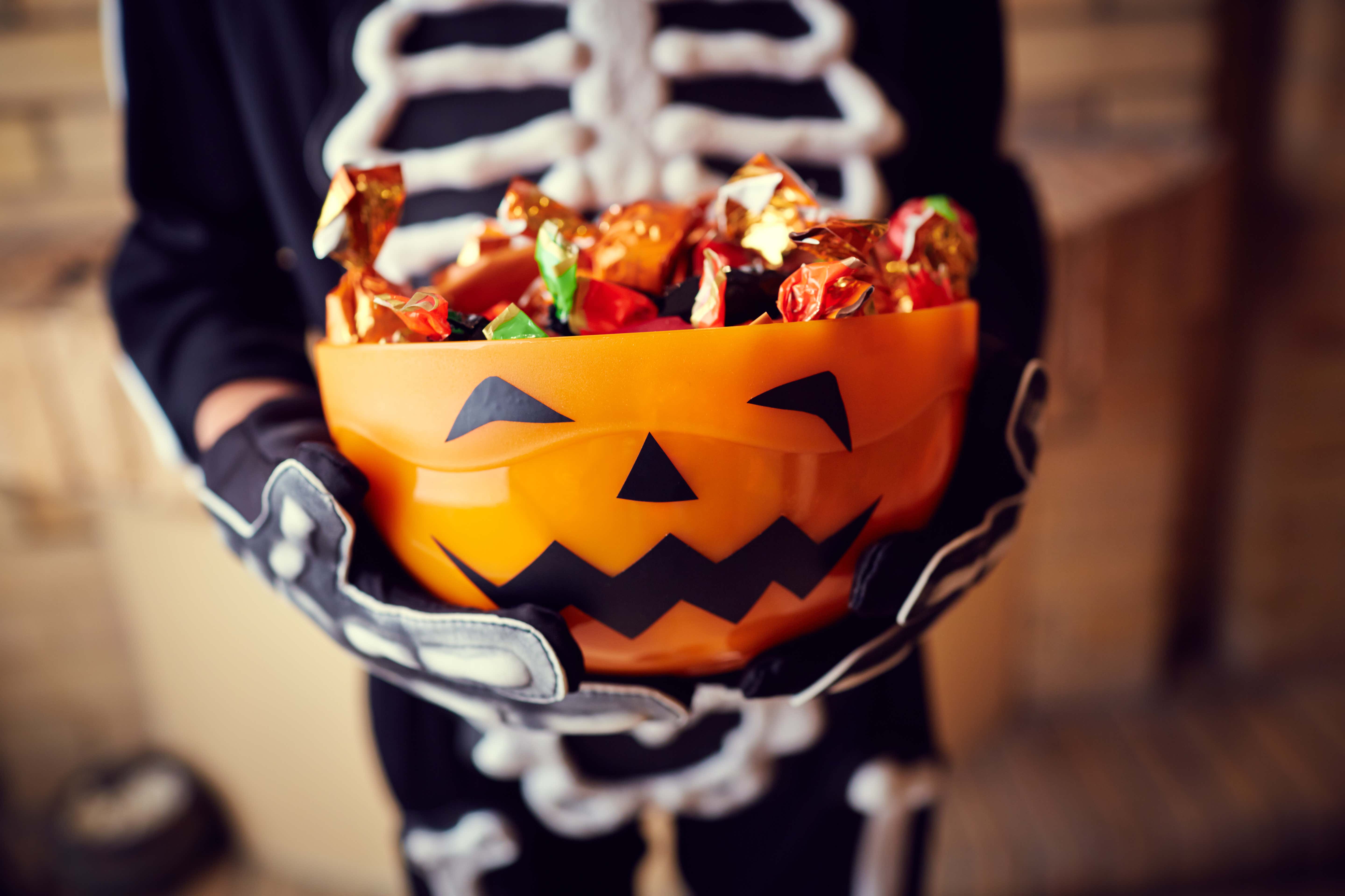 The Top 10 Halloween Candy I Ate From My Kid's Haul Barstool Sports
