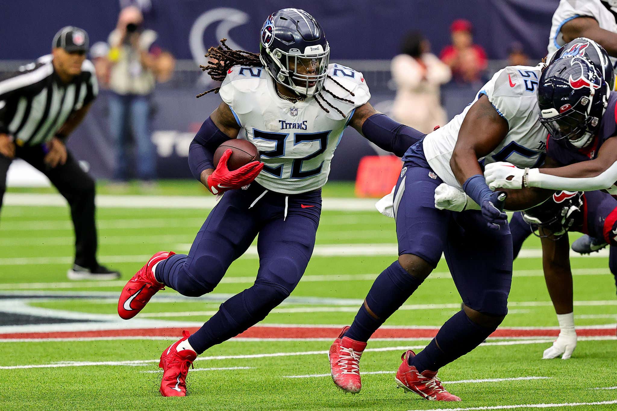 Who's Your Daddy? Derrick Henry Now Has Ran For 200+ Yards And 2+ TDs  In Four Straight Games Vs. The Houston Texans