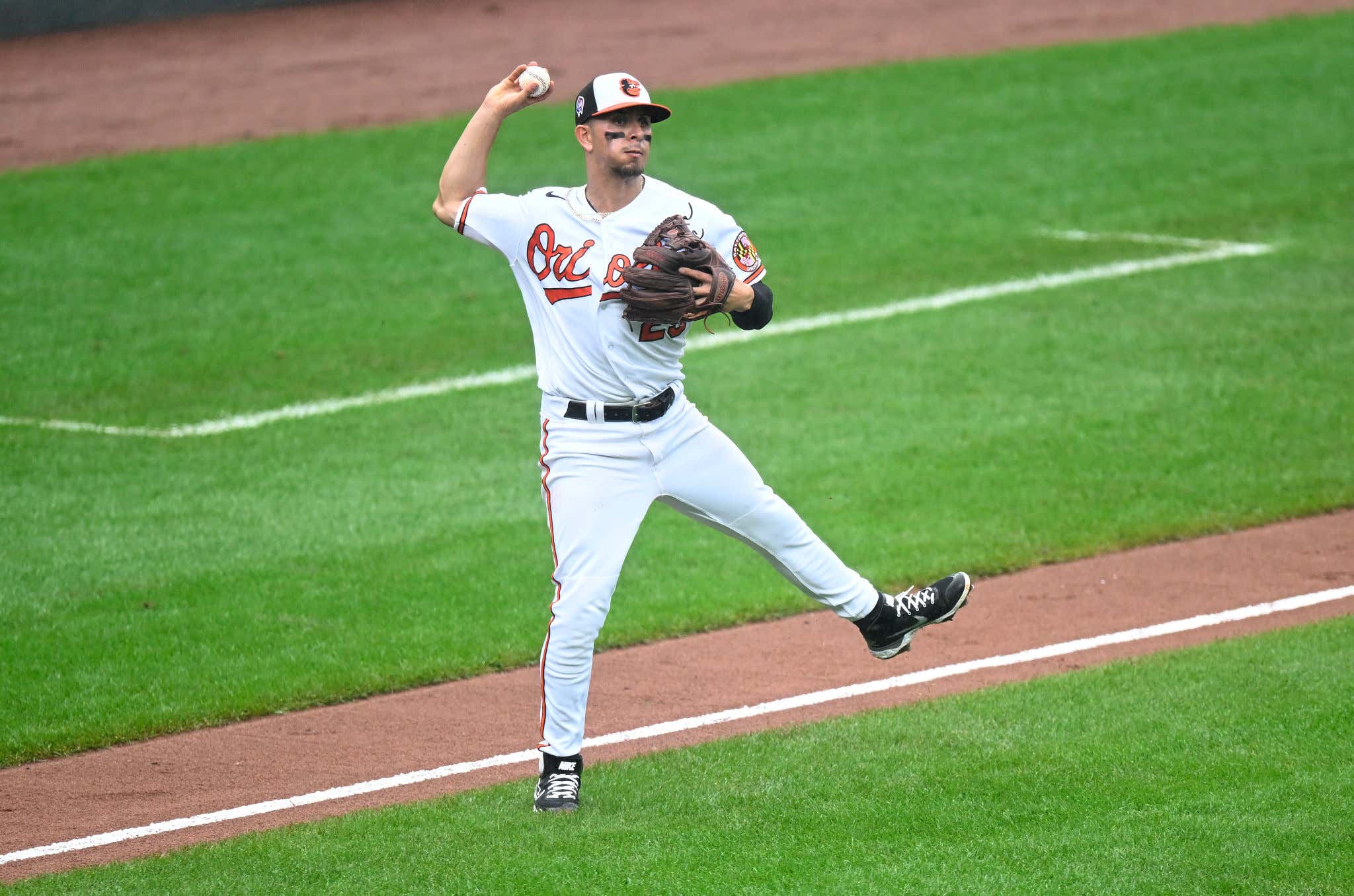 Incredible - Ramón Urías Had Played 10 Career Games At Third Base Before Winning The Gold Glove At The Hot Corner In 2022
