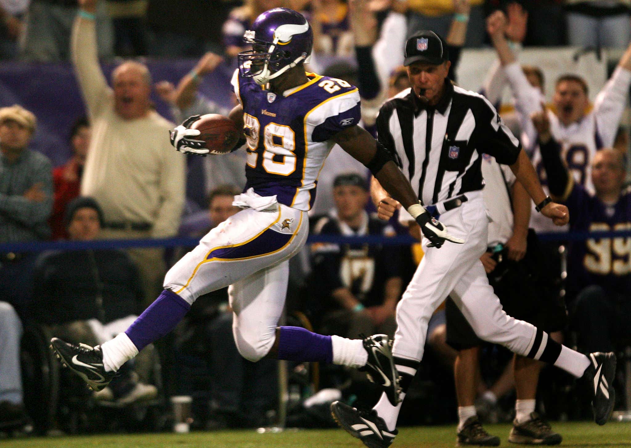 On This Date in Sports November 4, 2007: Peterson 297