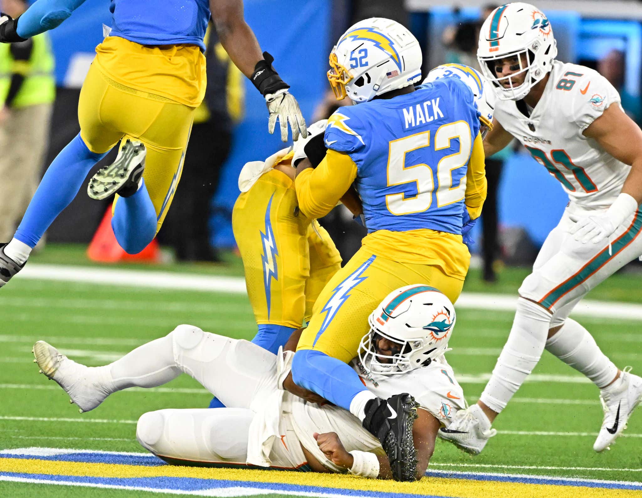 The Dolphins December Dive Will Continue When They Get Buried in Buffalo This Weekend
