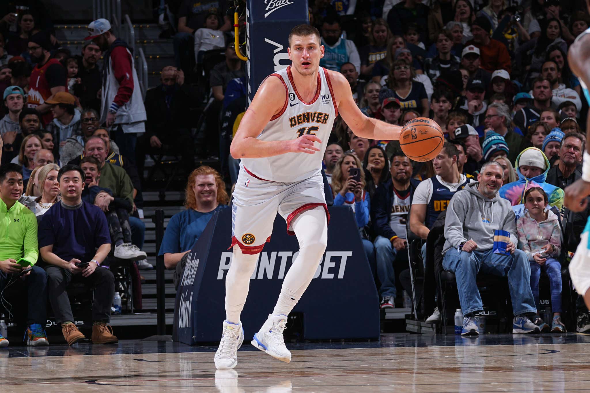 Nikola Jokic Is So Dominant Right Now He's Doing Shit That The NBA Hasn't Seen Since Wilt Chamberlain