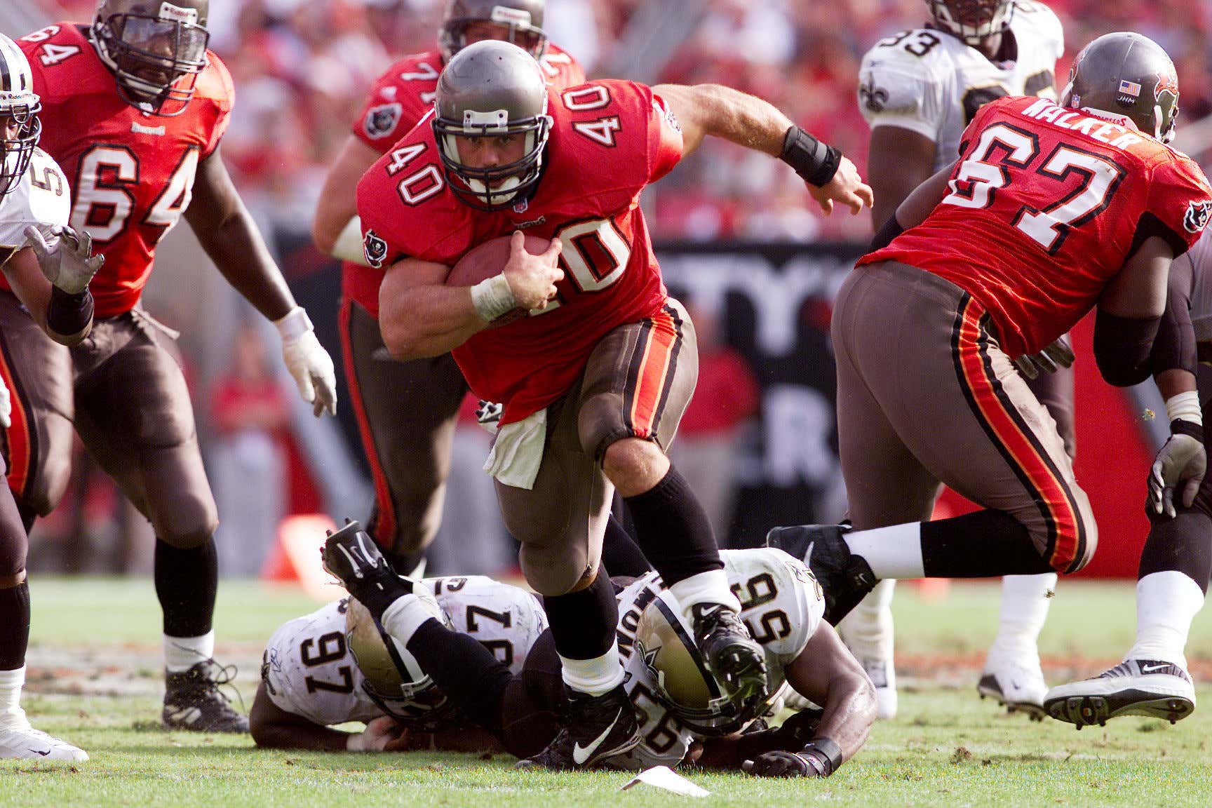 This Mike Alstott Highlight Video Is Freaking Awesome