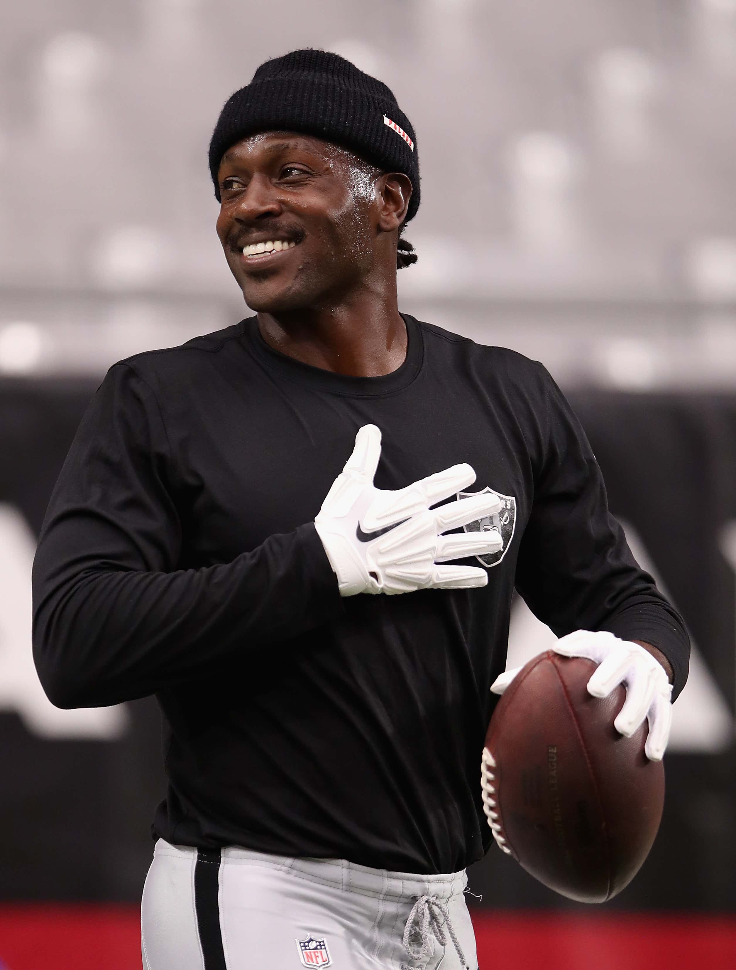Antonio Brown Is Returning To Pro Football