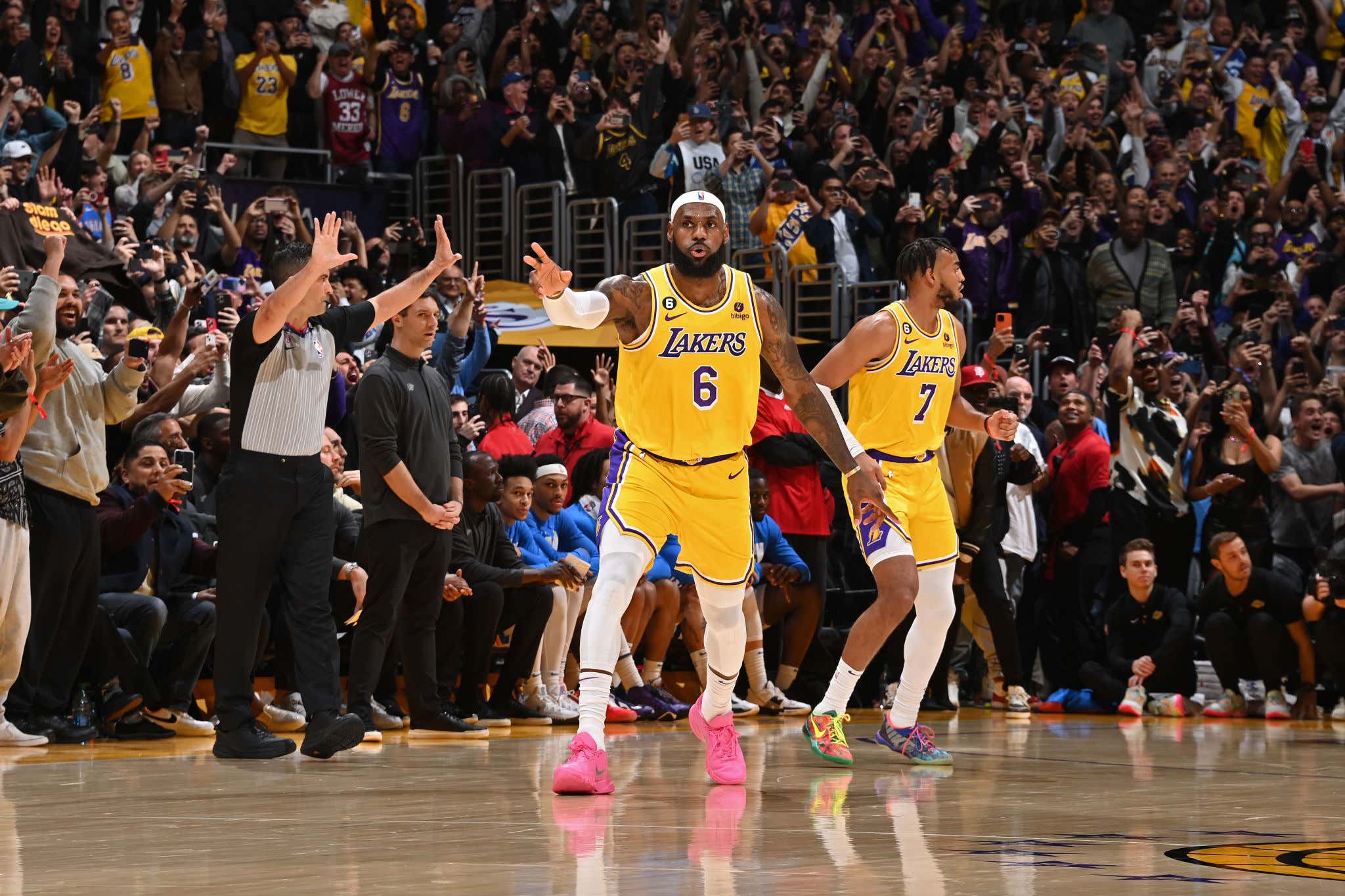 This Random Tweet From Before The Season Started Predicting The Exact Way LeBron Was Going To Break The Scoring Record Is Further Proof We're Living In A Simulation