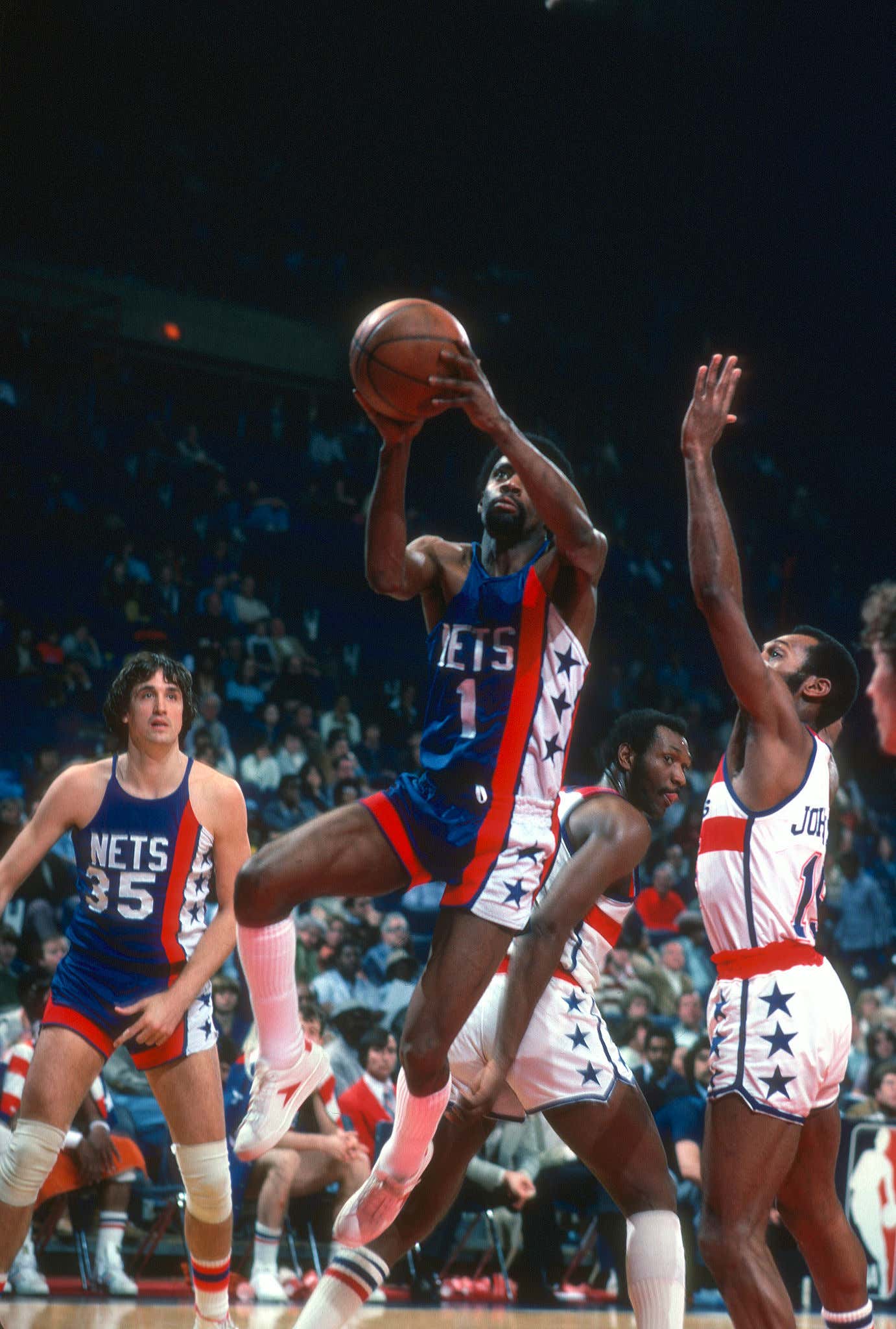 On This Date in Sports February 24, 1978: Kevin Porter Dishing it Out