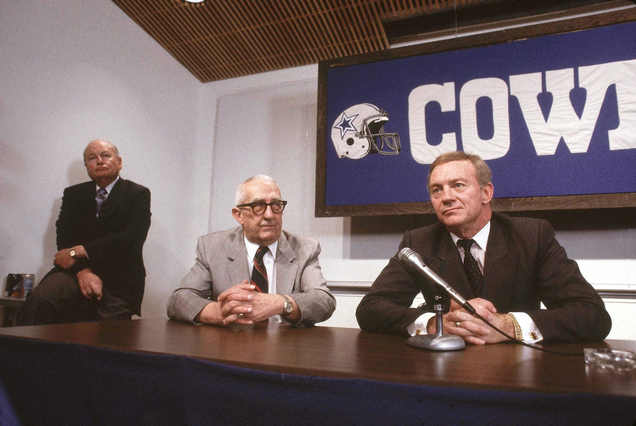 On This Date in Sports February 26, 1989: An New Day in Dallas