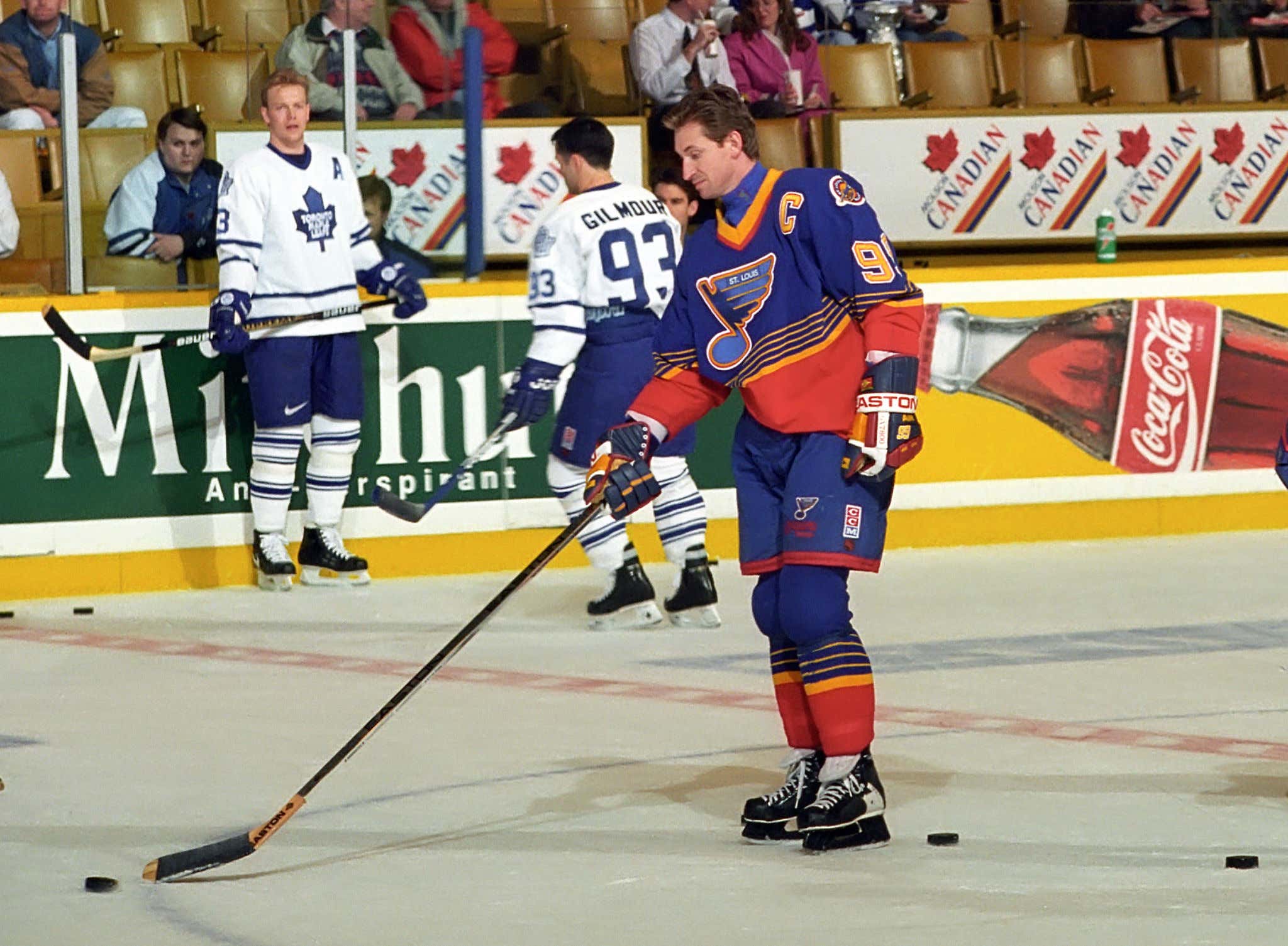 On This Date in Sports February 27, 1996: Gretzky Blues Period