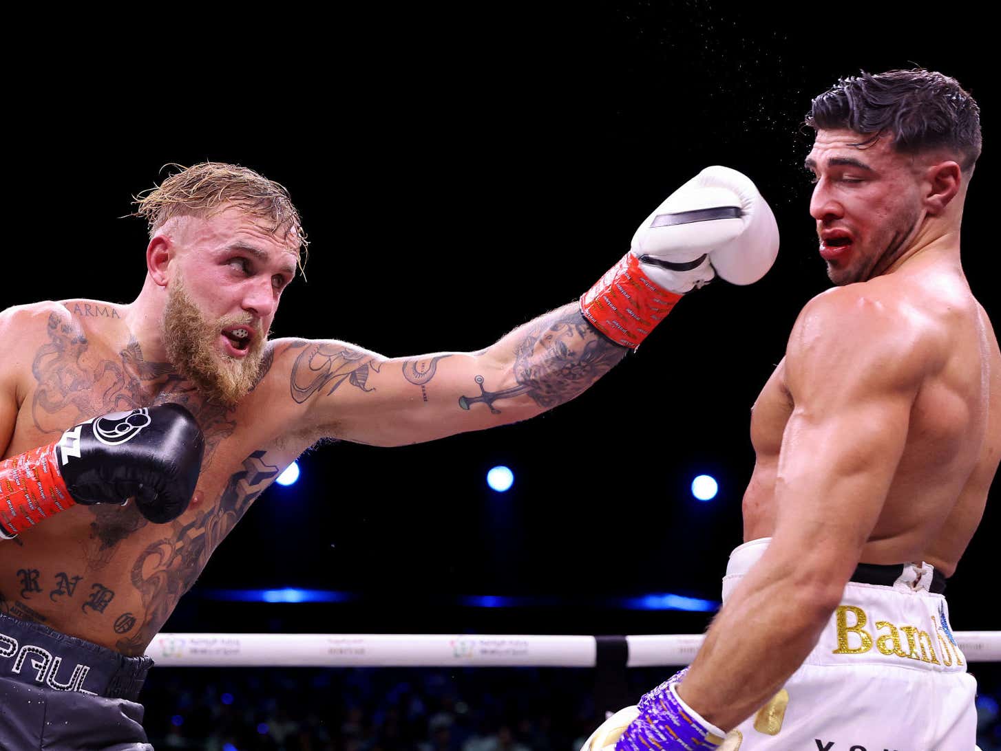 Tommy Fury Beats Jake Paul By Split Decision Barstool Sports