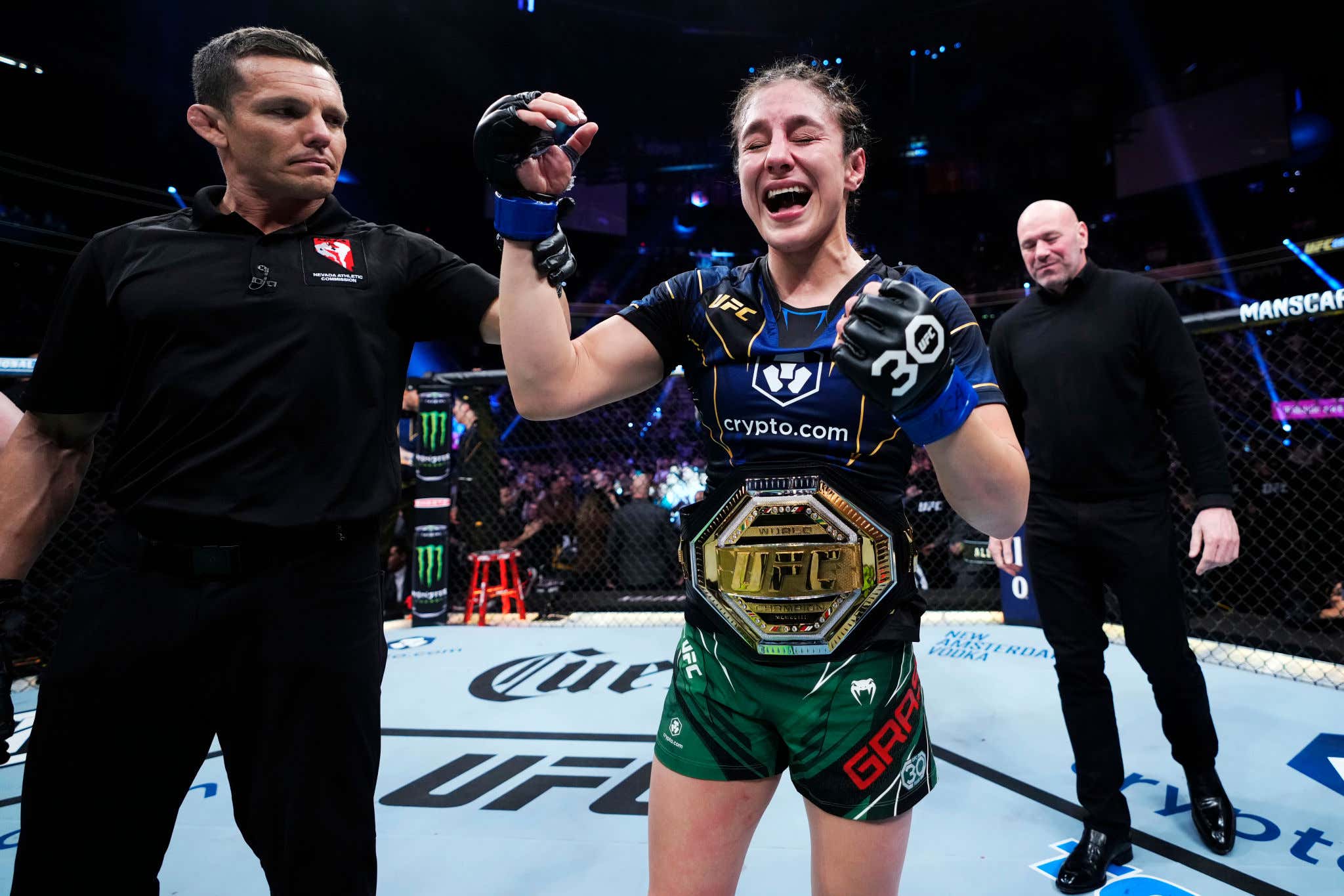 ALEXA GRASSO SHOCKS THE WORLD AND SUBMITS VALENTINA SHEVCHENKO TO BECOME THE NEW FLYWEIGHT CHAMP
