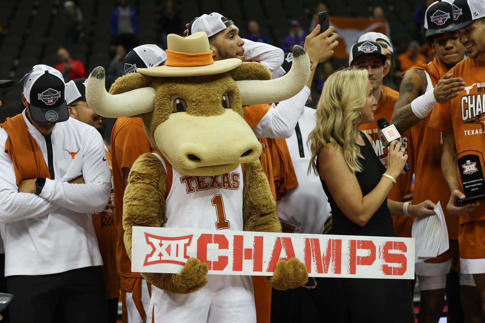 2023 NCAA Tournament Region Breakdown And Gambling Picks - Texas Simply Can't Fail (Again) In The Weirdest Part Of The Bracket