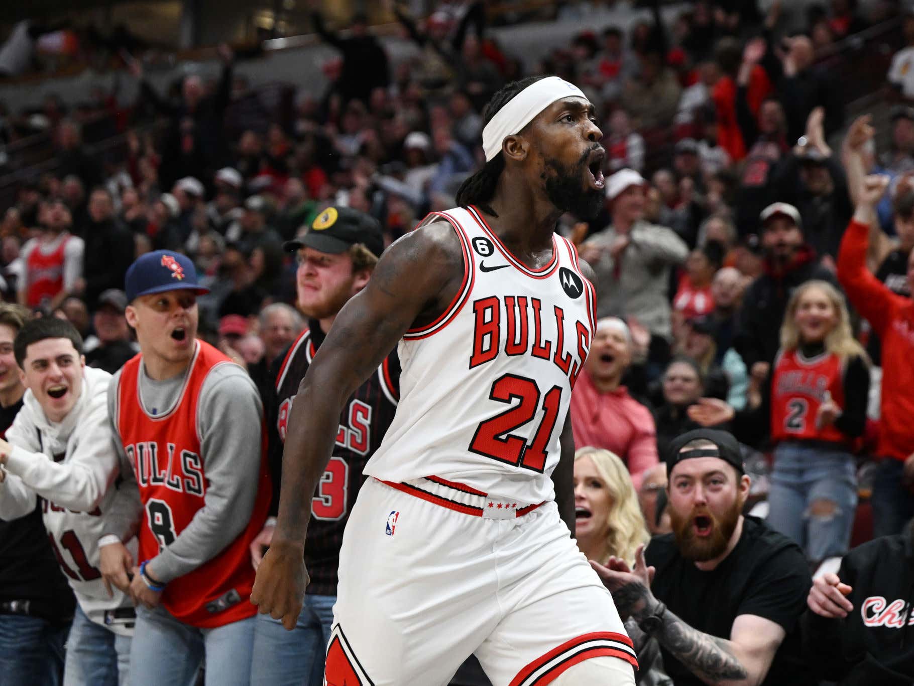 Barstool's Own Patrick Beverley Sent Chicago Into A Frenzy By Scoring