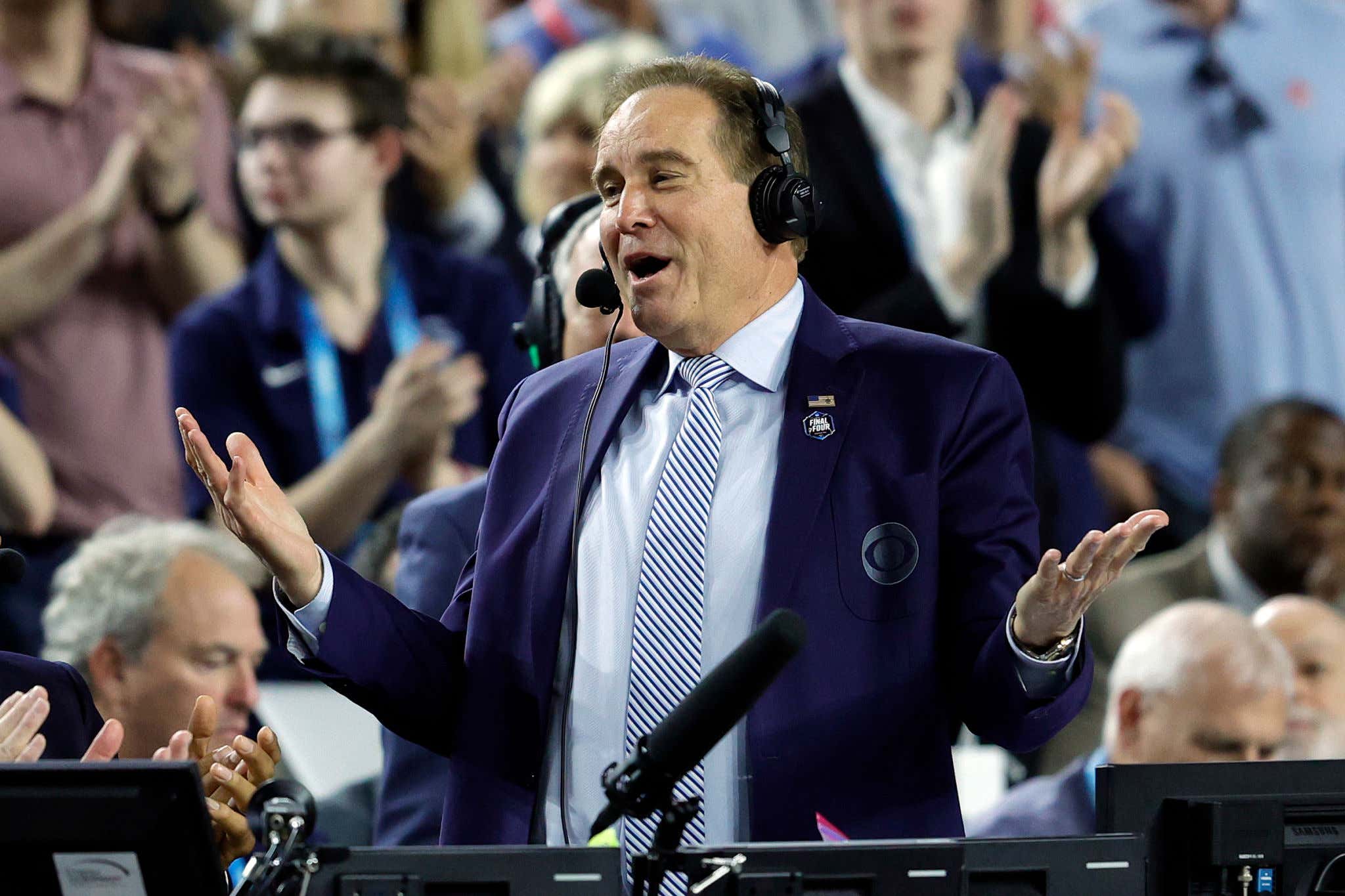 Jim Nantz Should Not Be Allowed To Retire From Calling The Final Four After Watching These Videos Of His Best Calls