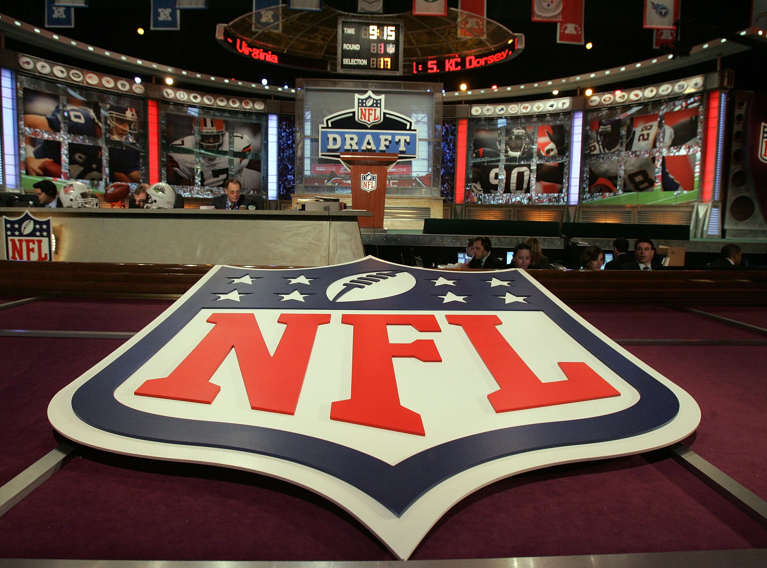 Steven Cheah's 2025 NFL Mock Draft 2.0 - A Trade Up To #1!