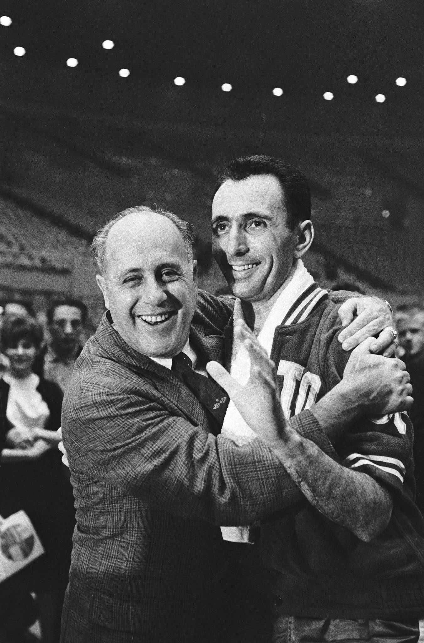 On This Date in Sports April 24, 1963: High Five For Celtics