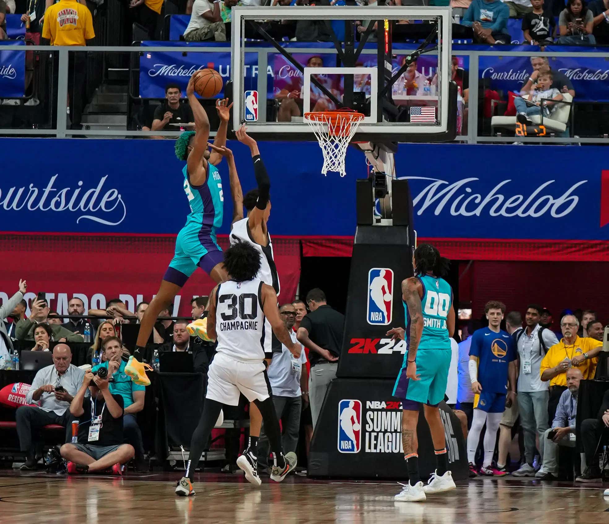 Kai Jones Just Ended The Victor Wembanyama Hype Train By Dunking It Directly On His Head