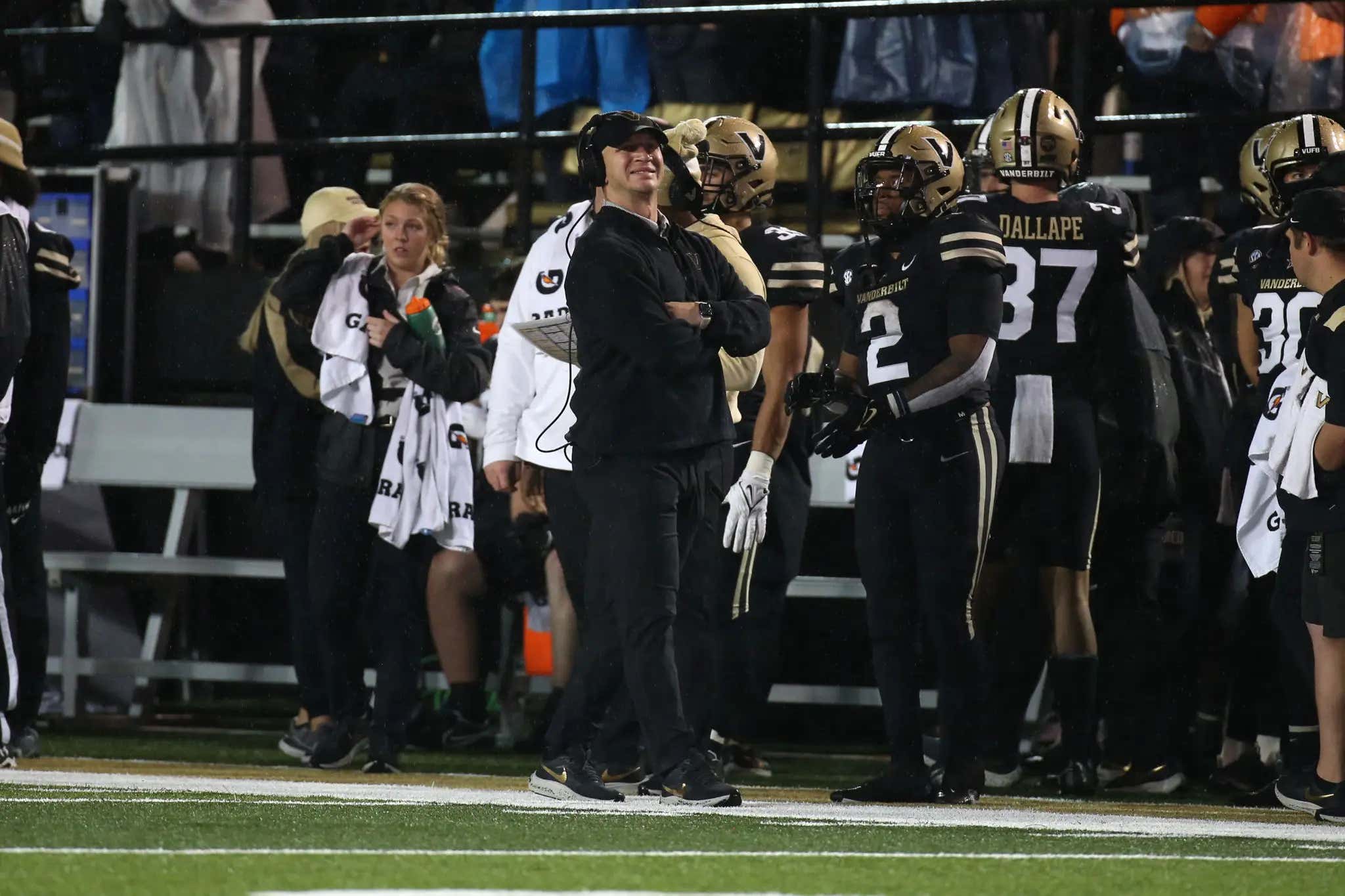 Five (5!!!!) Media Members Picked Vanderbilt To Win The SEC - It's Either An Inside Job By Georgia Or They've Never Watched A Second Of Football