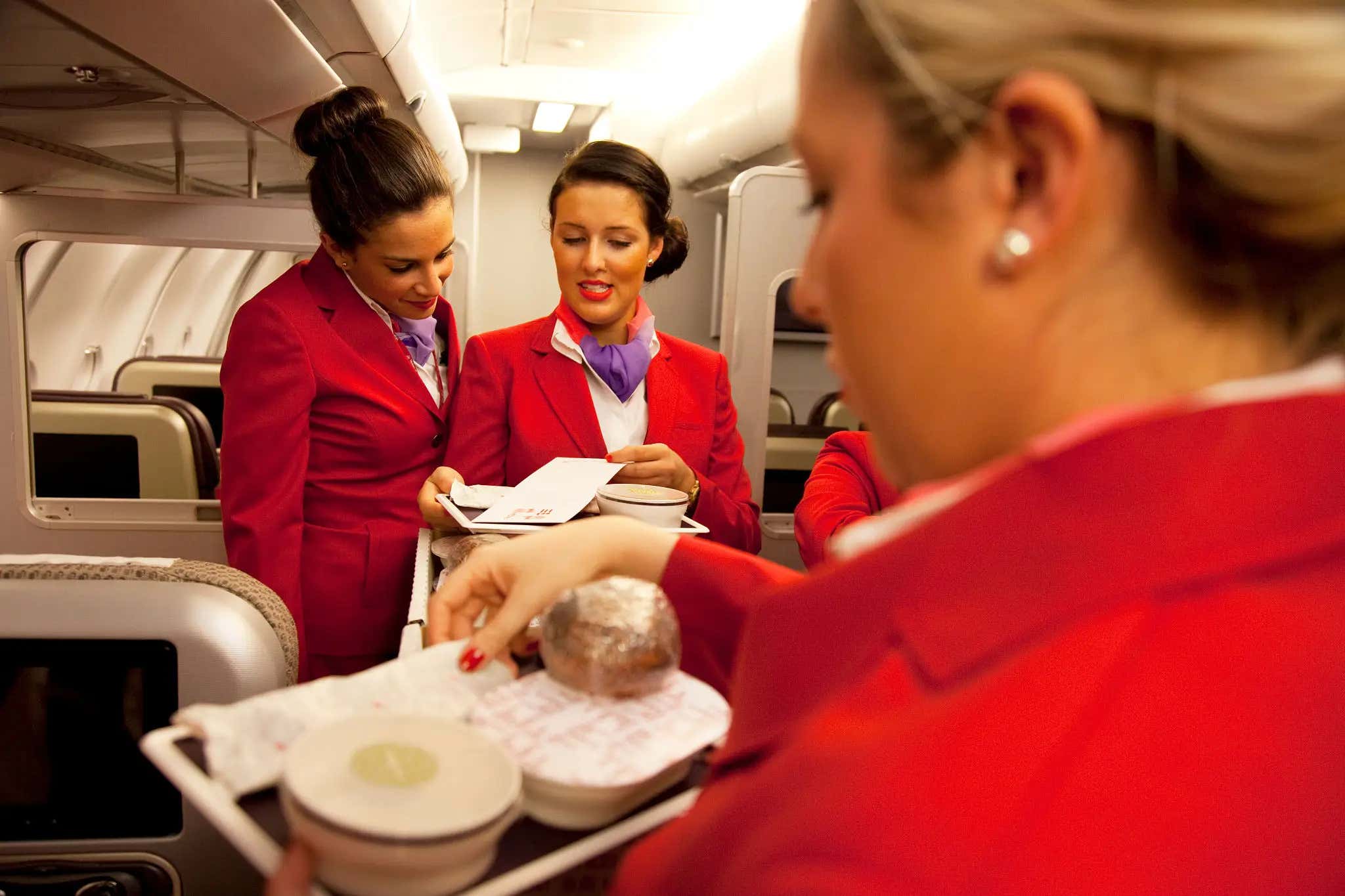 Turns Out You Can Be Fined A Ton Of Money For Drinking Your Own Alcohol On A Plane!