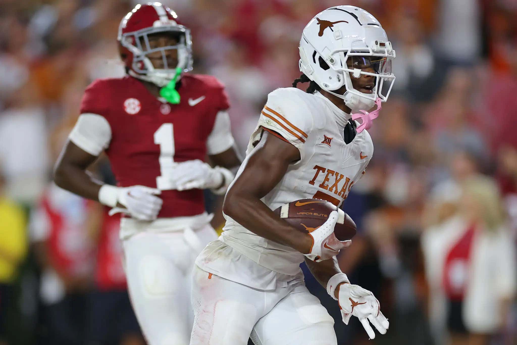 We Need To Revoke The Voting Rights Of The Media Member That Put Alabama 3 Spots Ahead Of Texas In His AP Poll