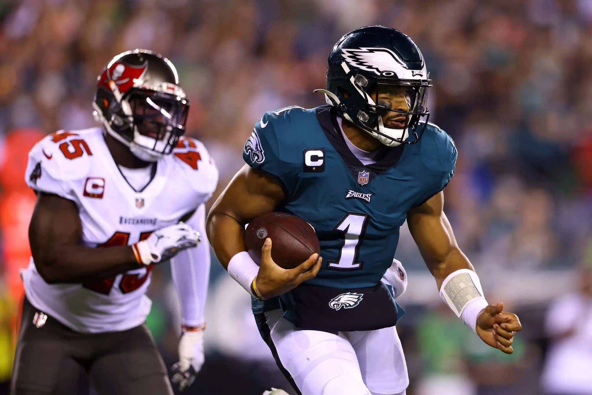 Eagles Roll Into Tampa Bay And Beat The Living Pants Off Of Steven Cheah, Ronde Barber, & The Bucs