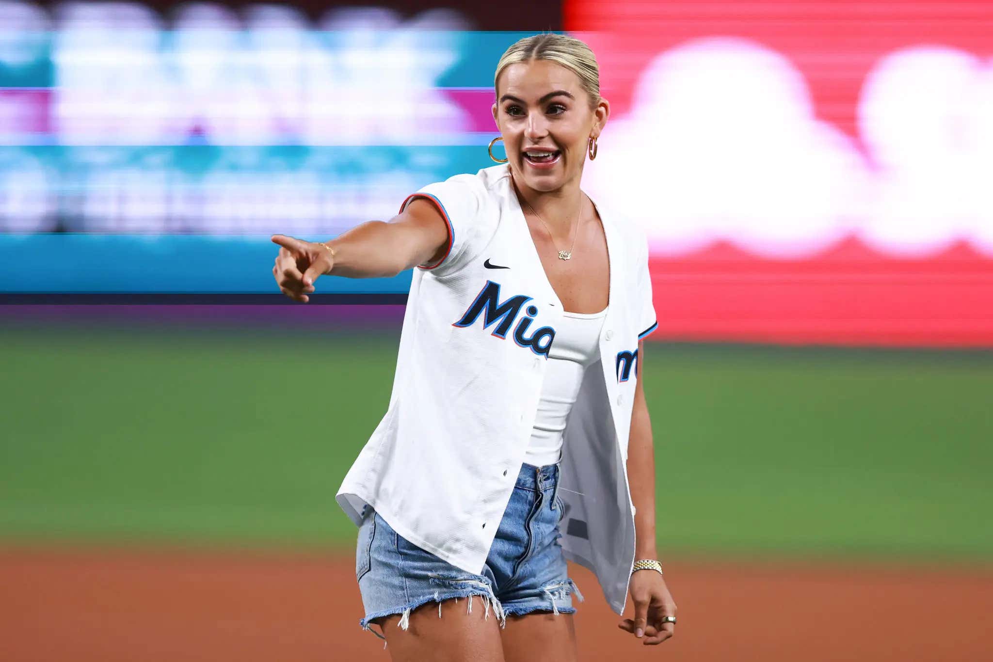 The Cowboys Are About To Deal With The Newest Curse In Sports Thanks To These Rumors Of Their Tight End Dating Haley Cavinder