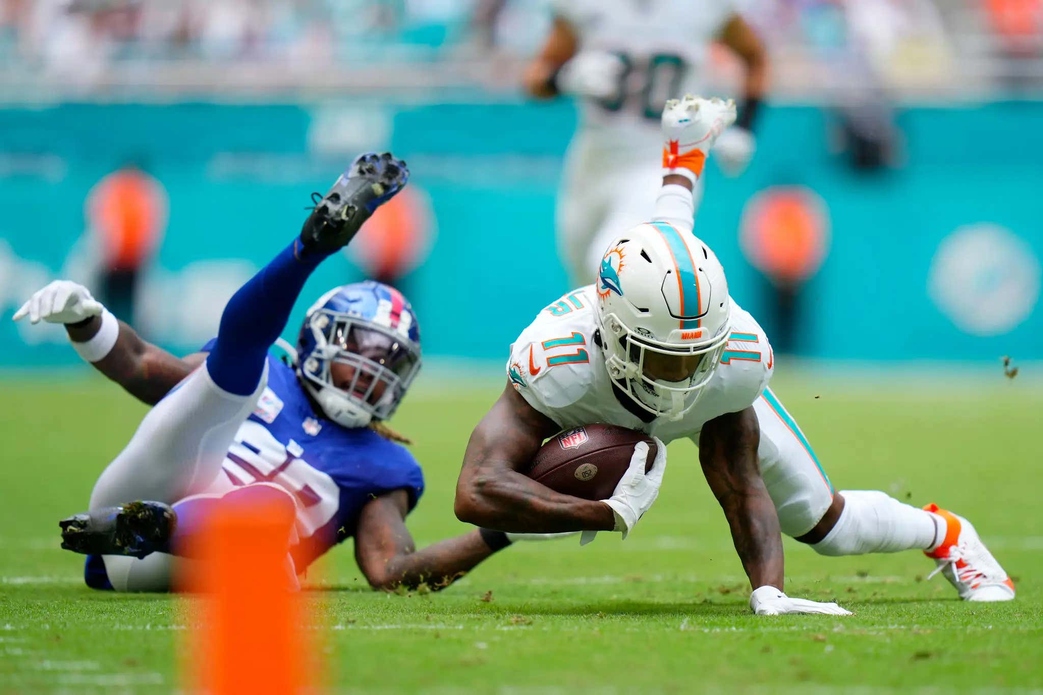 'He Don't Know Football' - Xavier McKinney Is Truly Embracing The Giants Shit Show By Trying To Start A Fight With Jonathan Vilma