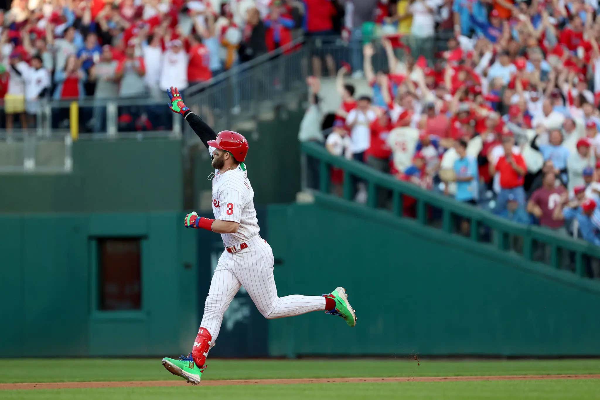 Phillies Absolutely EMASCULATE The Braves At The Bank To Take A Dominating 2-1 Series Lead