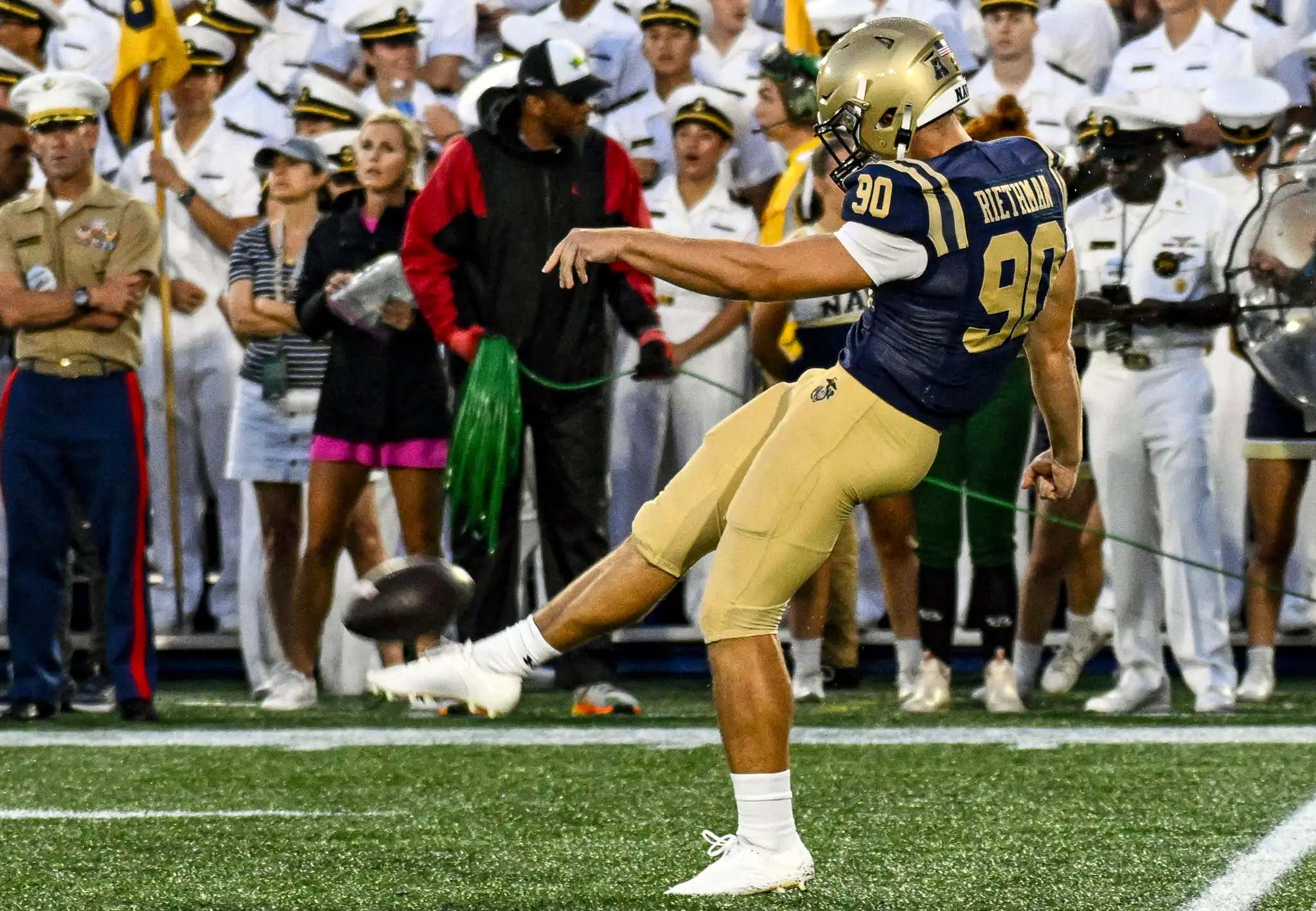 Navy And Charlotte Just Played A Half Of Football With All 12 Drives Ending In Punts