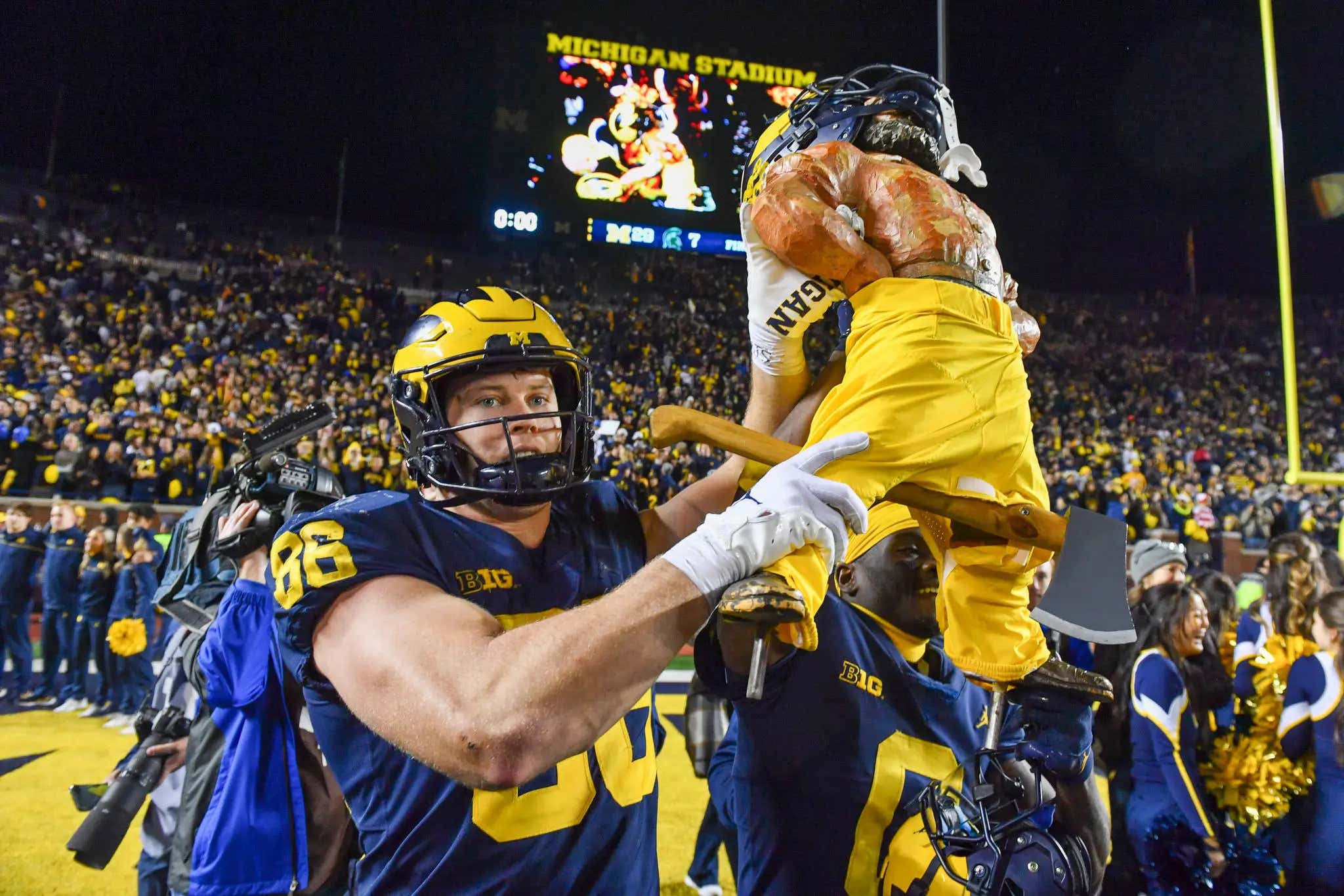 There's No Juice Surrounding This Year's Michigan/Michigan State Game, But I Don't Care