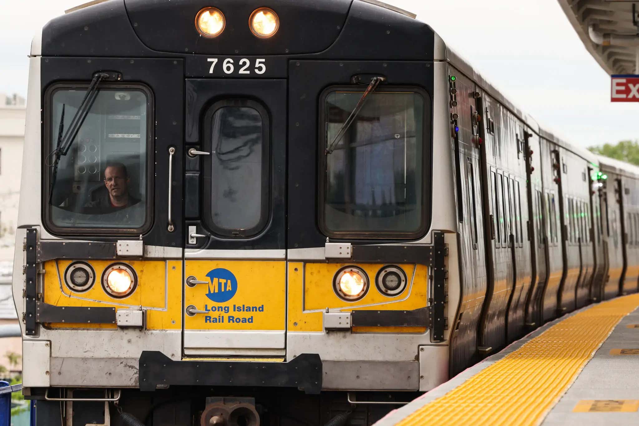 This Woman Leaving A Bag With $12k In It On The Train & Getting It Back With Everything There Will Make You Smile